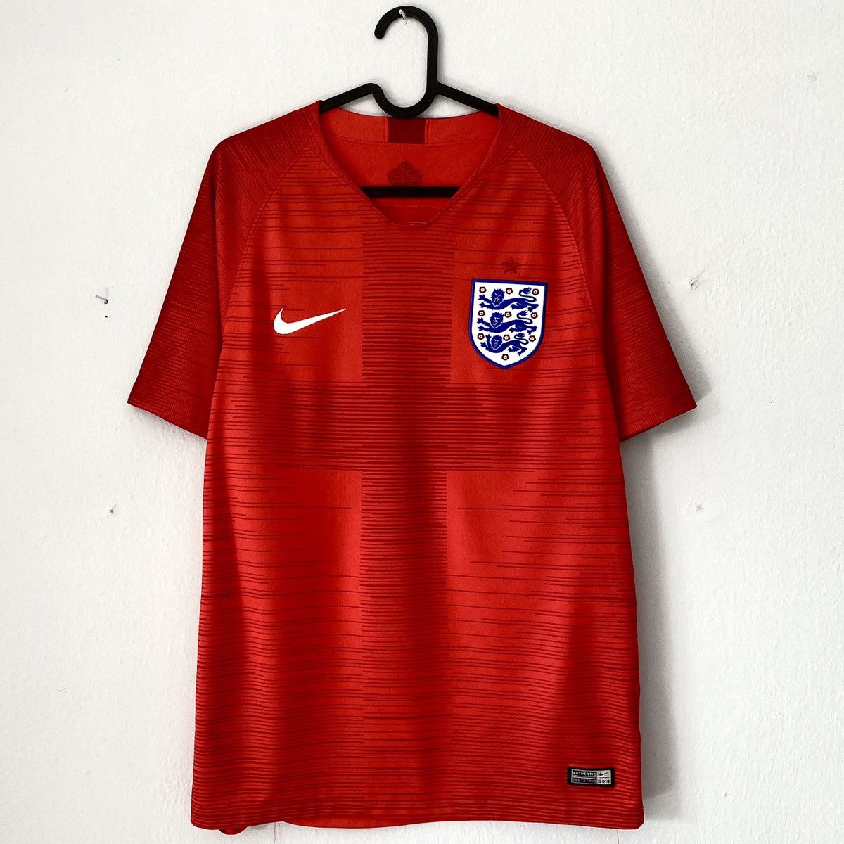 Nike 2018 2020 England National Nike Home Away Soccer Jersey Kit Size US S / EU 44-46 / 1 - 3 Thumbnail