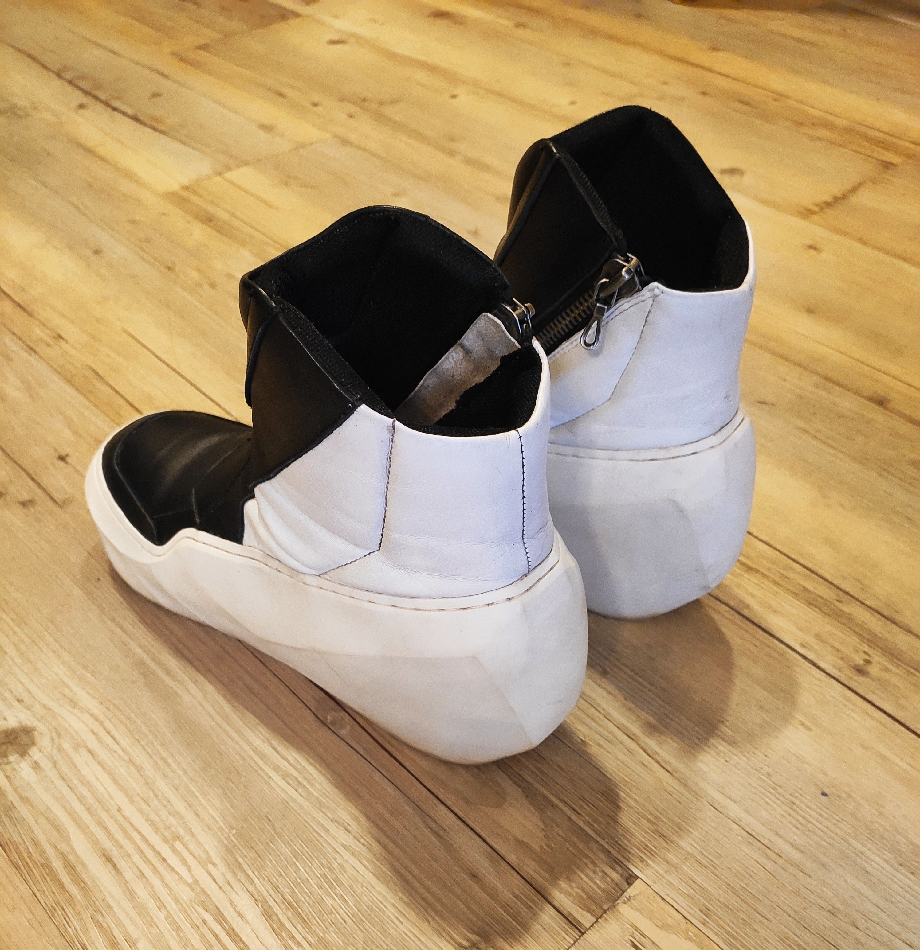 Julius GRAIL! Polygon sneakers.Like Rick Owens or Devoa Size US 8.5 / EU 41-42 - 7 Thumbnail