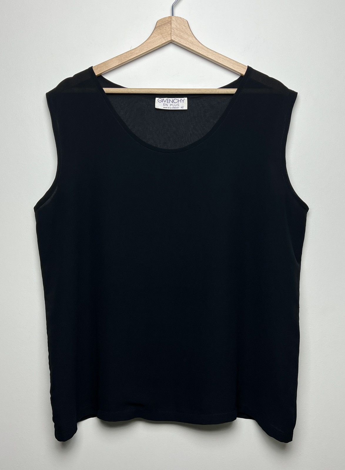 Givenchy givenchy sleeveless shirt vintage Size US L / EU 52-54 / 3 - 2 Thumbnail