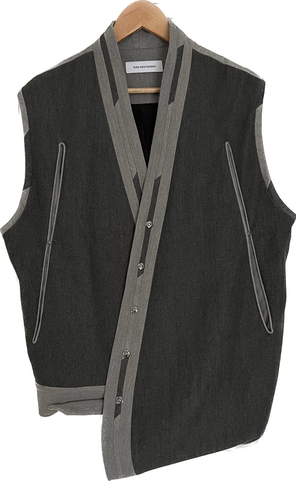 Kiko Kostadinov 00132022 XOLO Darnell Vest