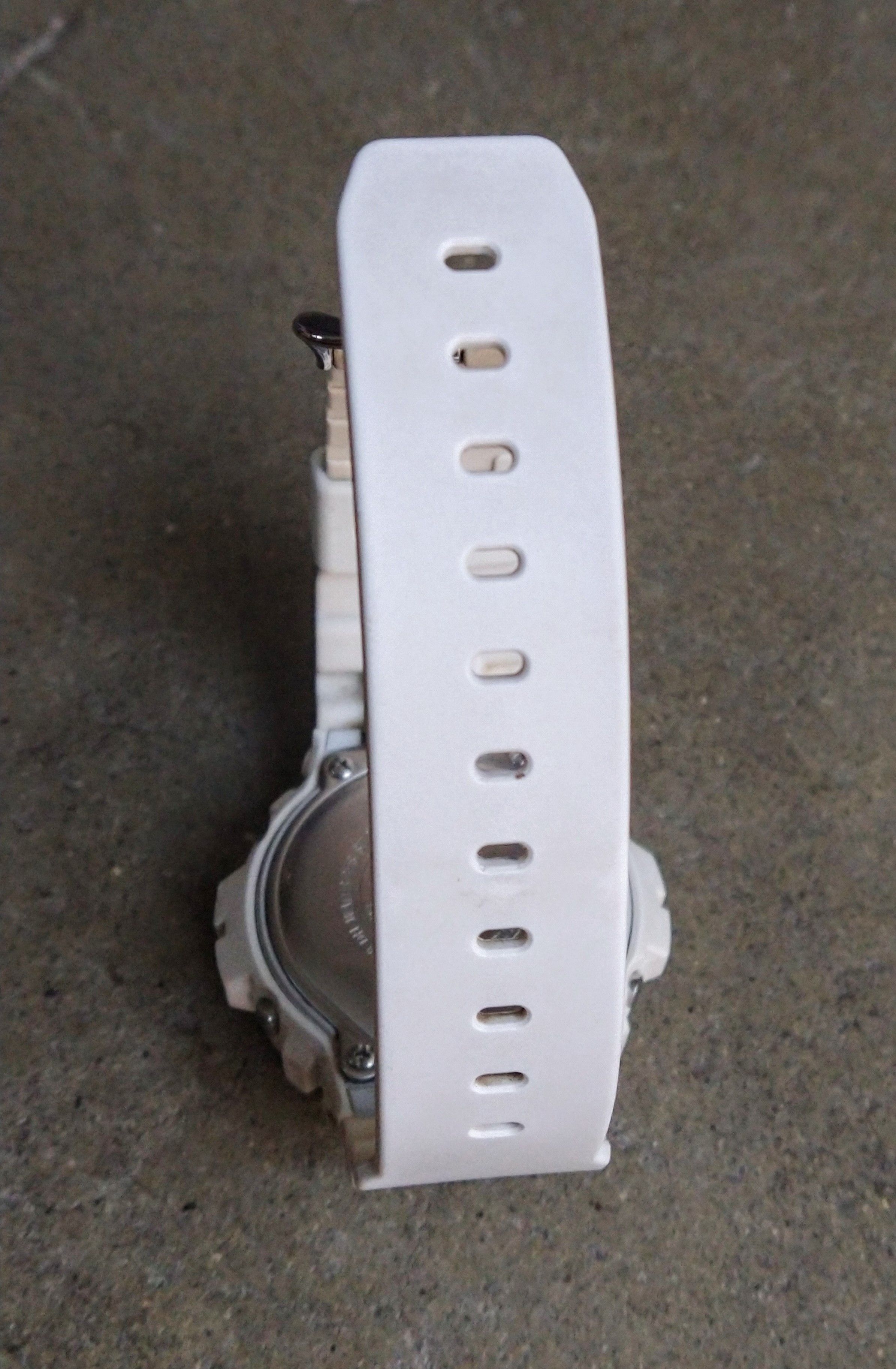 Casio × G Shock Casio G-Shock DW-6900WW White Wristwatch Rubber Whiteout Size ONE SIZE - 9 Thumbnail