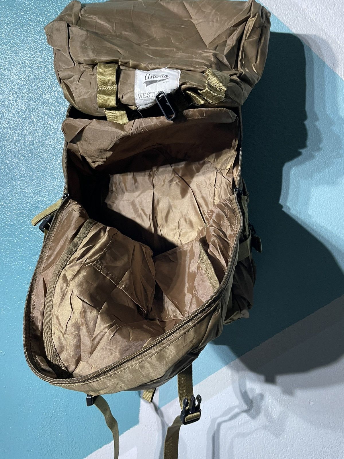 Other Anello gold bagpack by carrot.co Size ONE SIZE - 6 Thumbnail