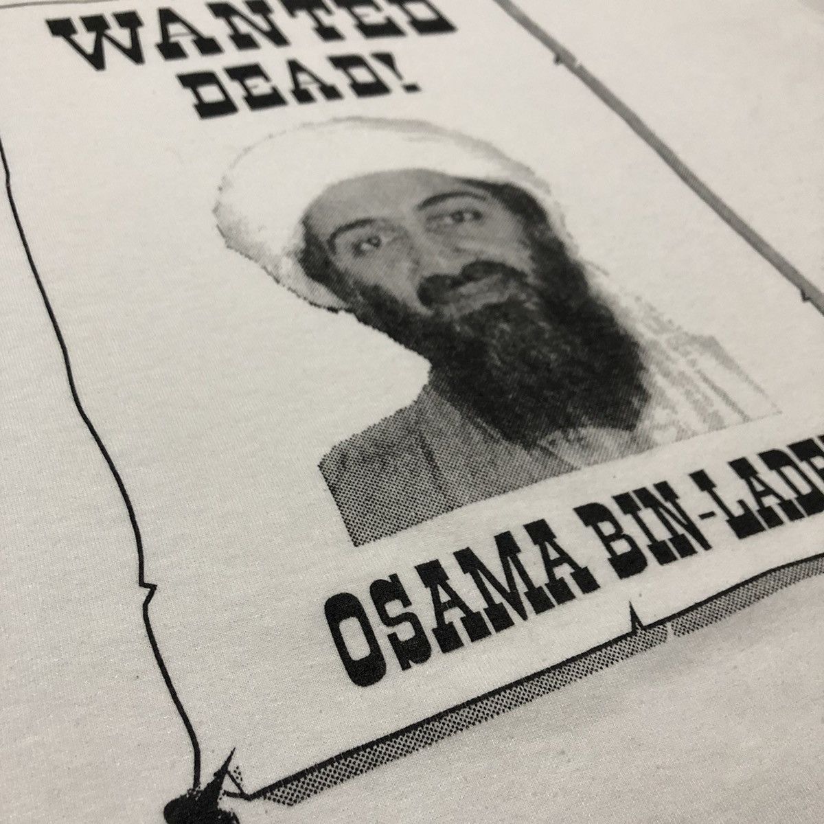 Other Vintage Osama bin Laden Wanted Dead ! Tshirt Size US XL / EU 56 / 4 - 3 Thumbnail