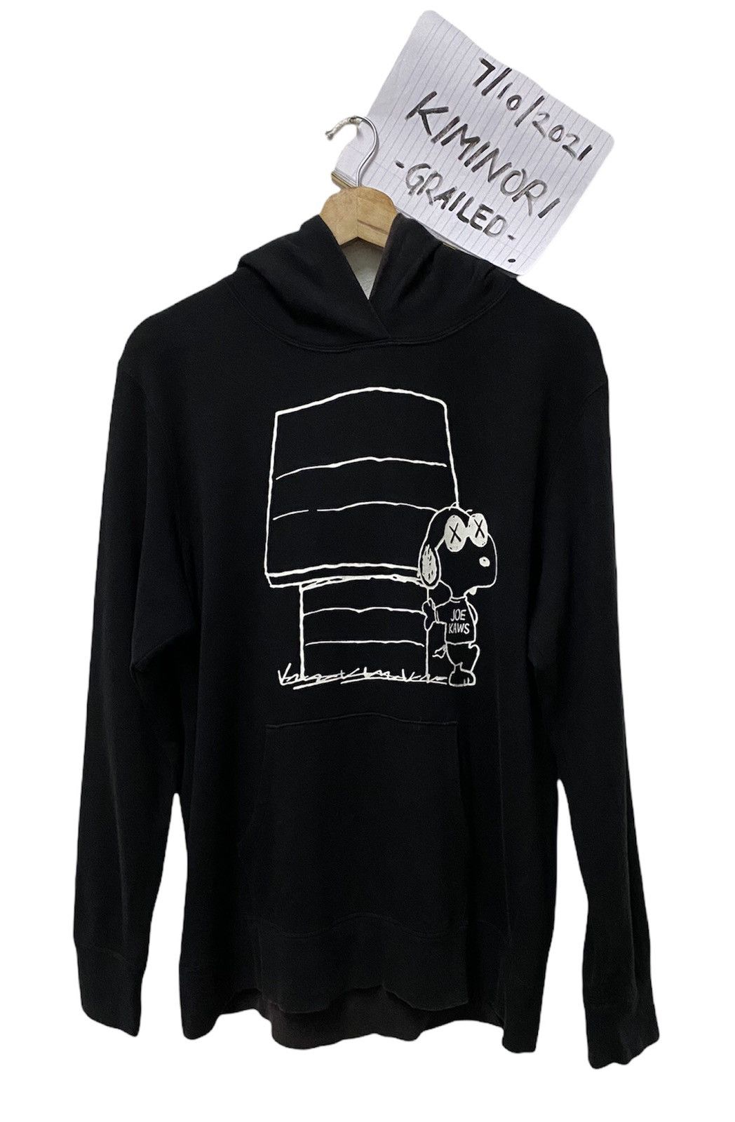 Kaws × Peanuts 🇯🇵KAWS Joe Kaws X Uniqlo Sweater Hoodies Size US M / EU 48-50 / 2 - 11 Thumbnail