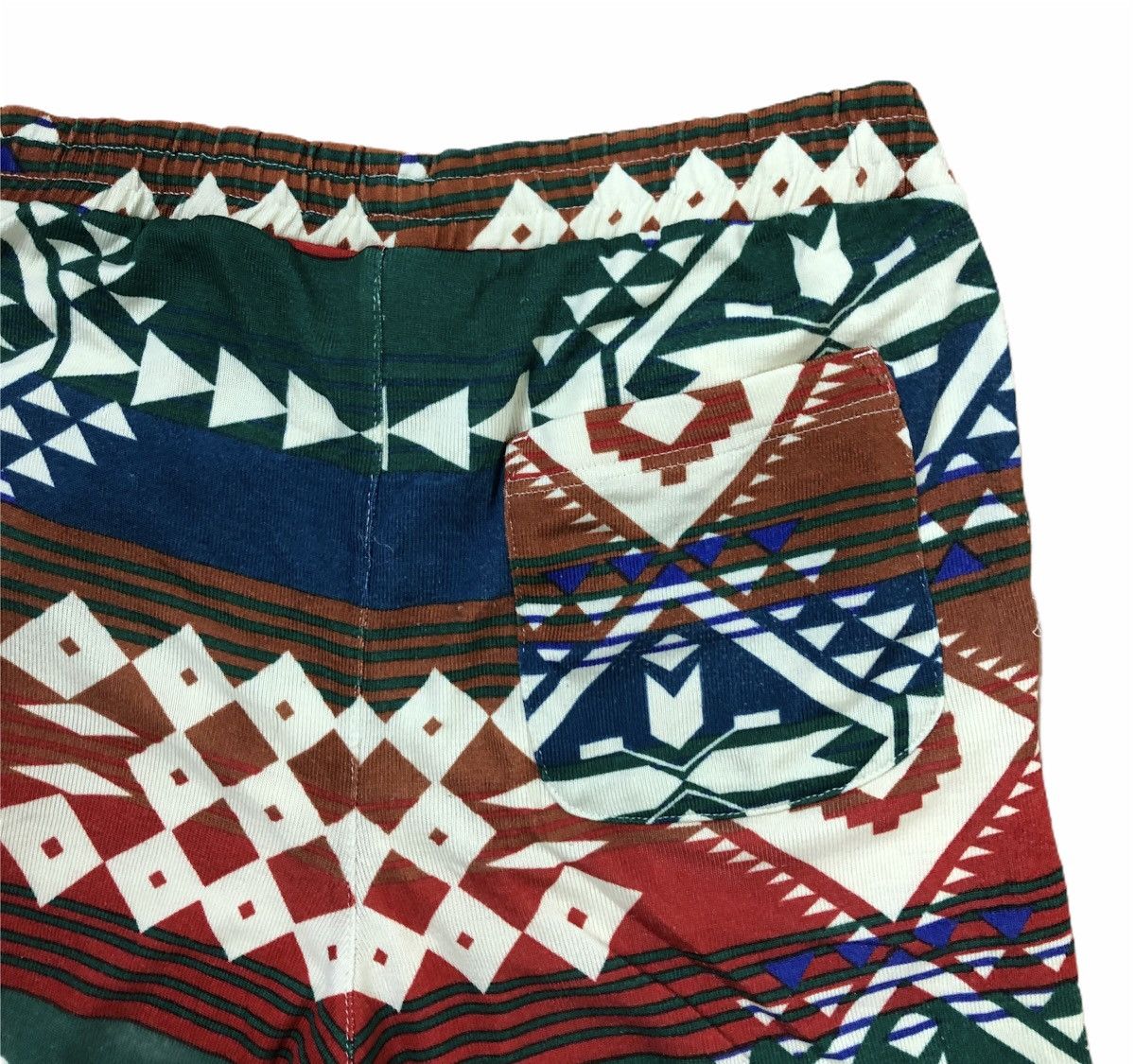 Vintage VINTAGE HEALTHKNIT NAVAJO DESIGN SHORT PANTS Size US 30 / EU 46 - 7 Thumbnail