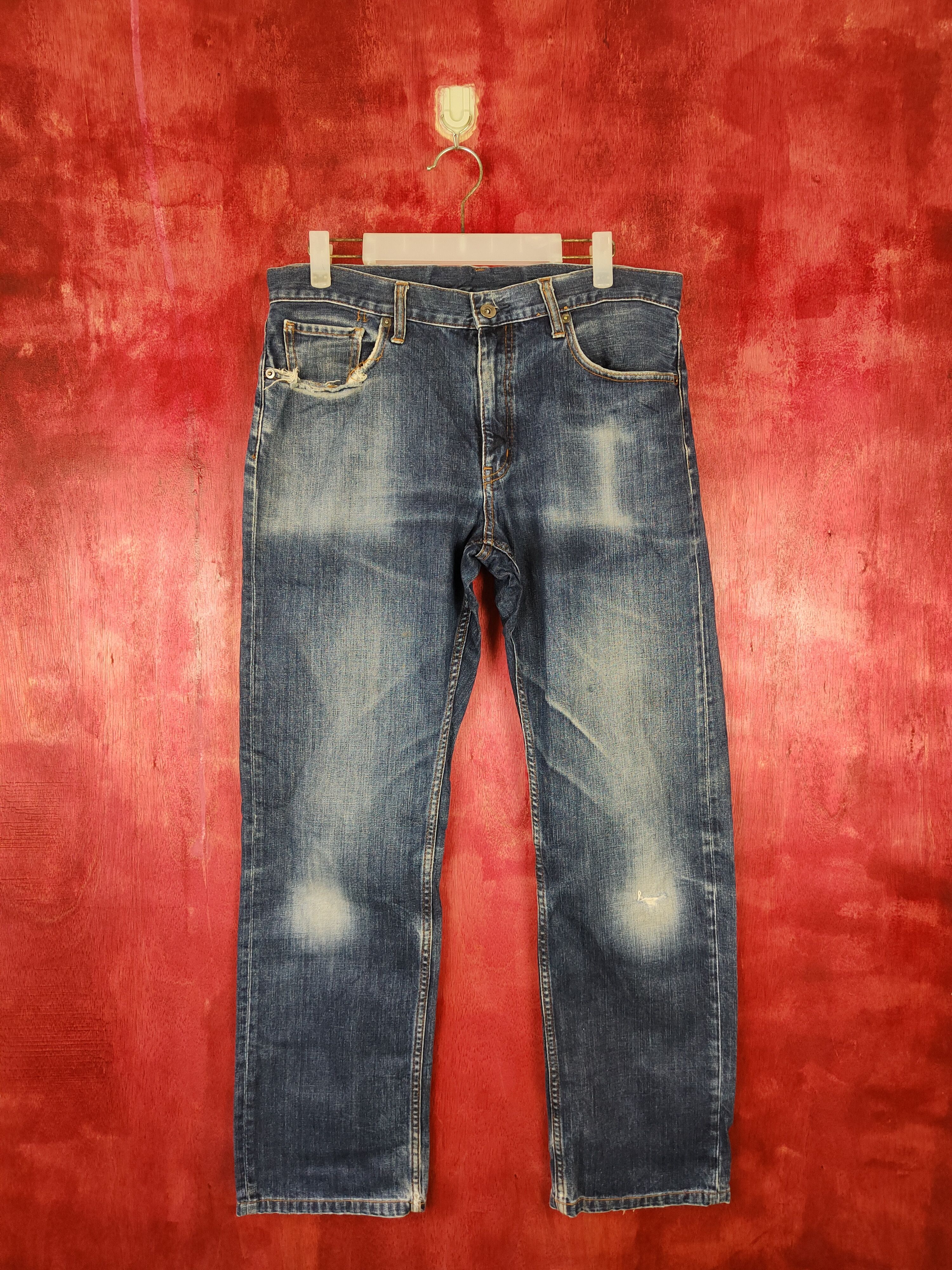 Japanese Brand Uniqlo japan Blue faded ripped distressed denim Jeans #4900 Size US 32 / EU 48 - 1 Thumbnail
