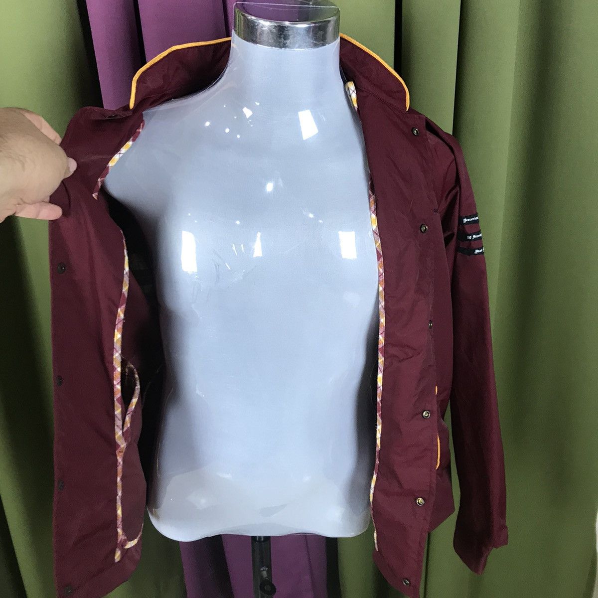 Nike Nike Swoosh Jacket Full Button Size US XL / EU 56 / 4 - 18 Thumbnail