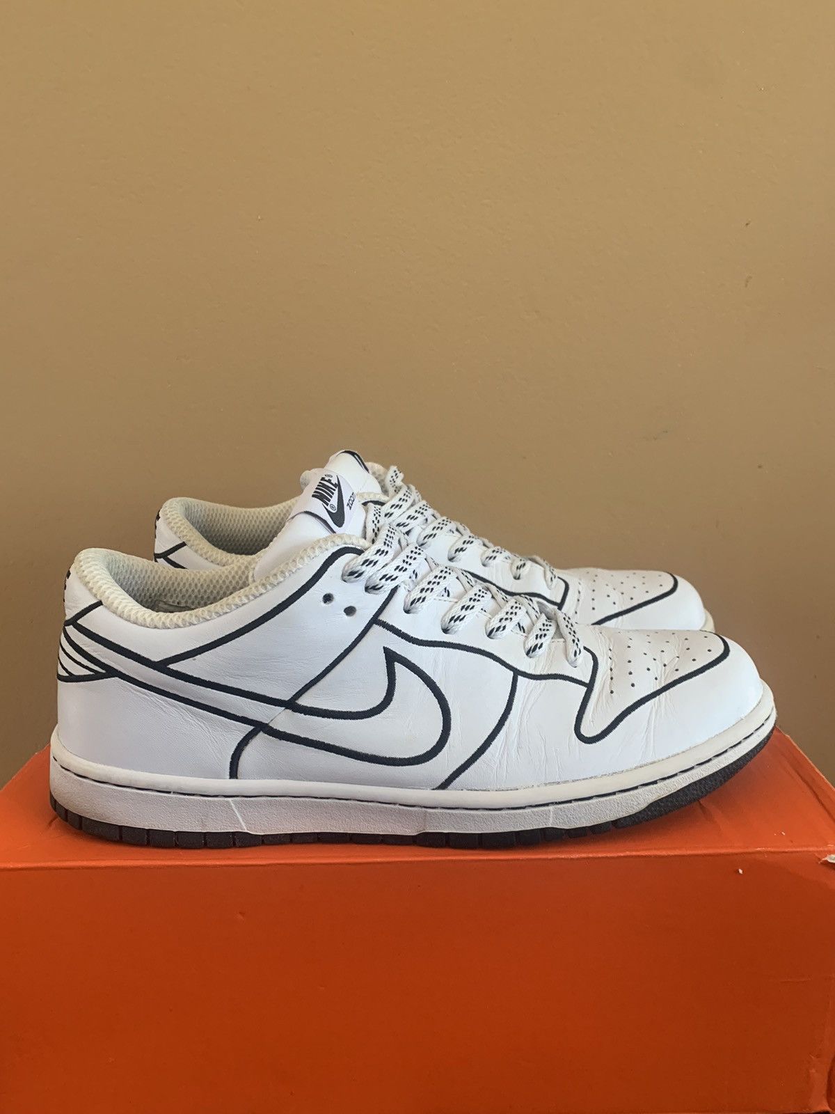 Nike Nike Dunk Low 2007 WMNS 1 Piece Black Laser Size US 9 / EU 42 - 3 Thumbnail