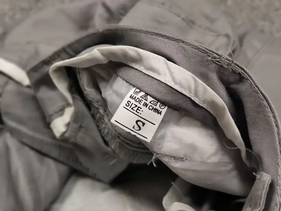 Japanese Brand Vintage Y2K Japanese Bondage Zip Bootcut Gray Cargo Pants Size US 30 / EU 46 - 9 Thumbnail