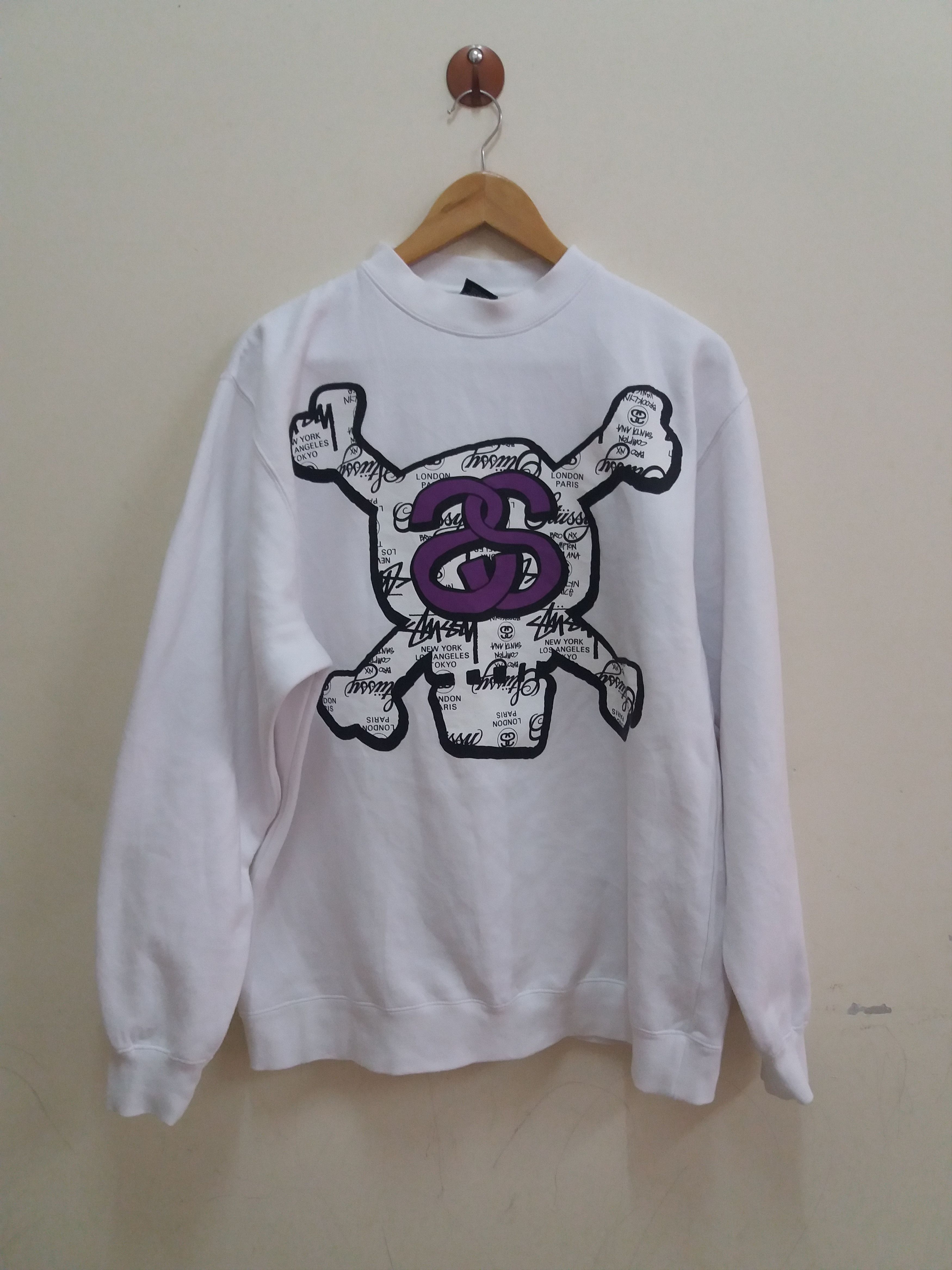 image of Stussy Sweatshirt Skull Logo Size L Made In Usa in White, Men's