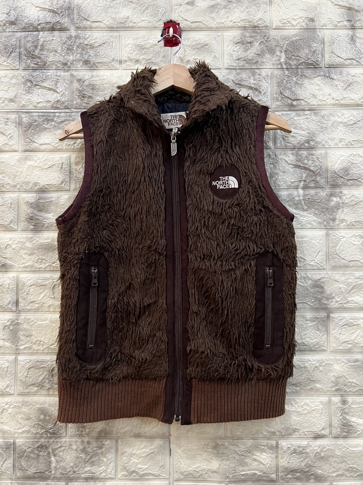 The North Face The North Face Cookie Fur Vest Size M / US 6-8 / IT 42-44 - 1 Thumbnail