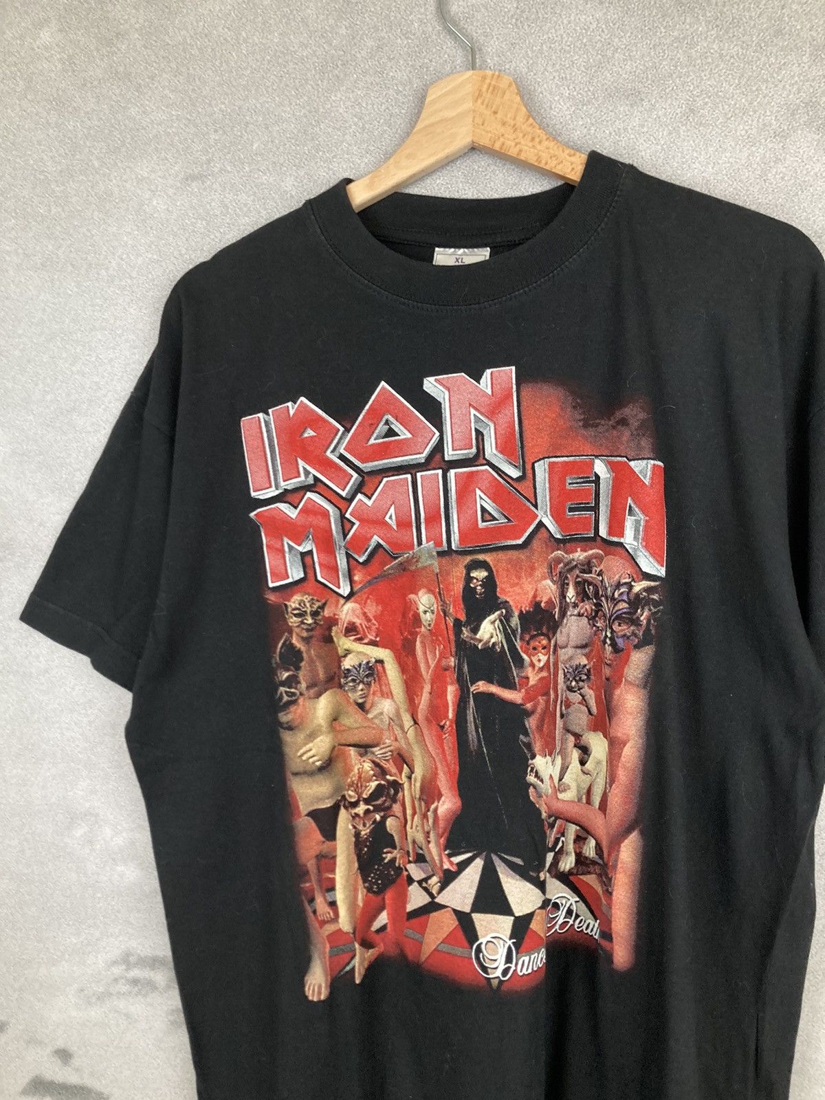 Band Tees RARE Vintage Iron Maiden Dance of Death 2005 Tour Tee Metal Size US XL / EU 56 / 4 - 4 Thumbnail