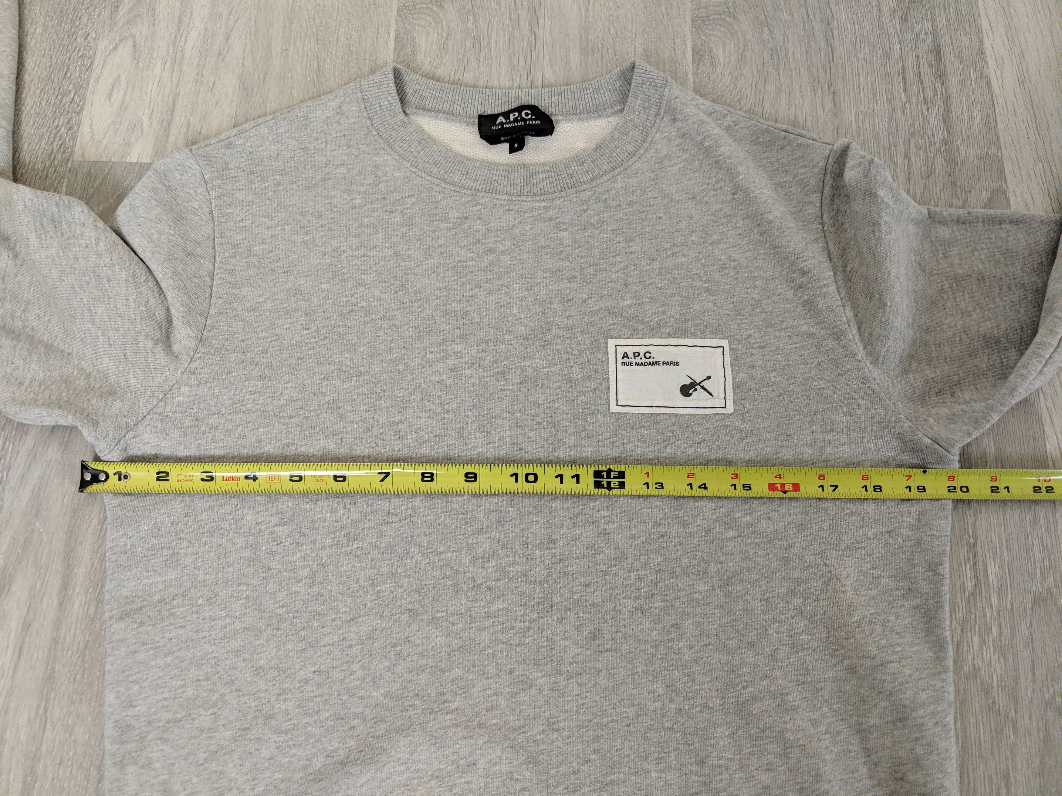 A.P.C. A.P.C. French Terry Crewneck Sweatshirt Patch Logo Size US S / EU 44-46 / 1 - 8 Thumbnail
