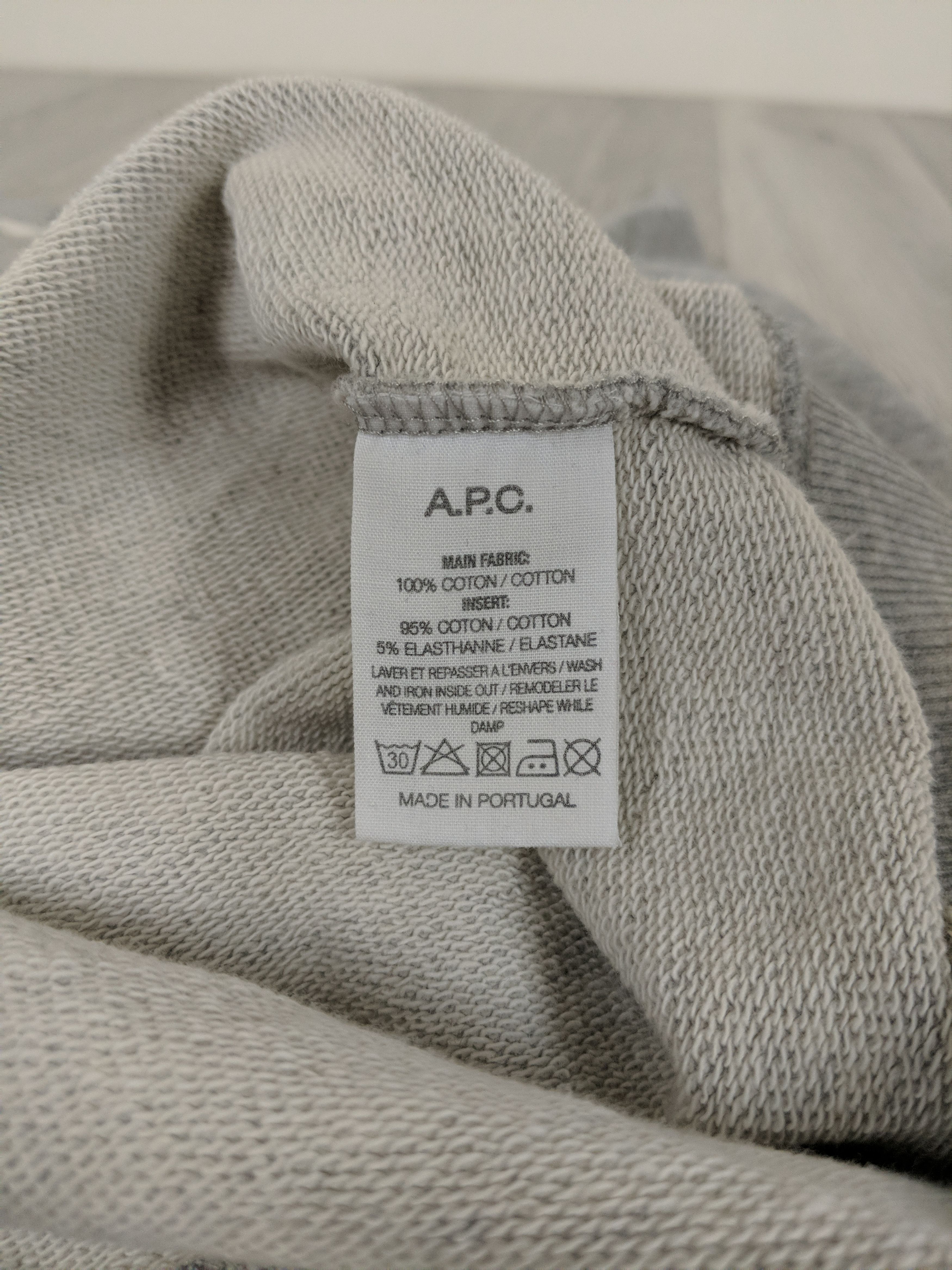 A.P.C. A.P.C. French Terry Crewneck Sweatshirt Patch Logo Size US S / EU 44-46 / 1 - 6 Thumbnail