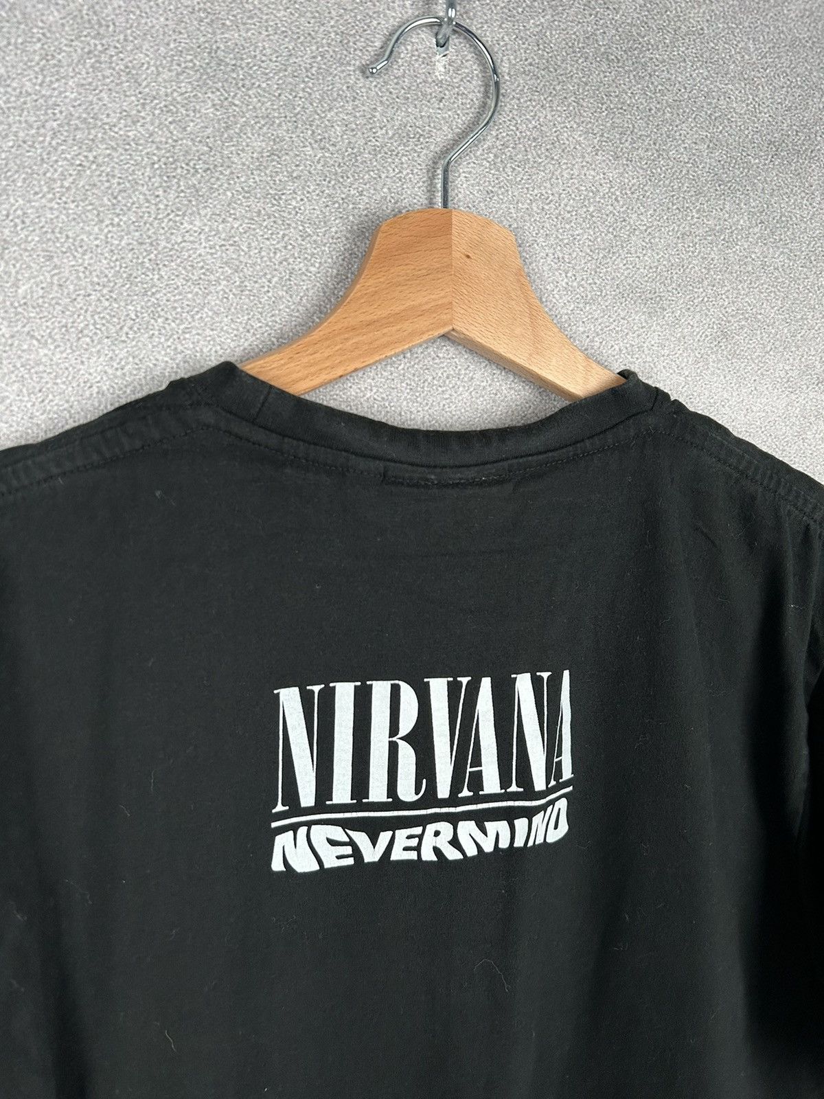 Band Tees Vintage Nirvana Nevermind Rock Band Tee Graphic Grunge 90s Size US S / EU 44-46 / 1 - 4 Thumbnail