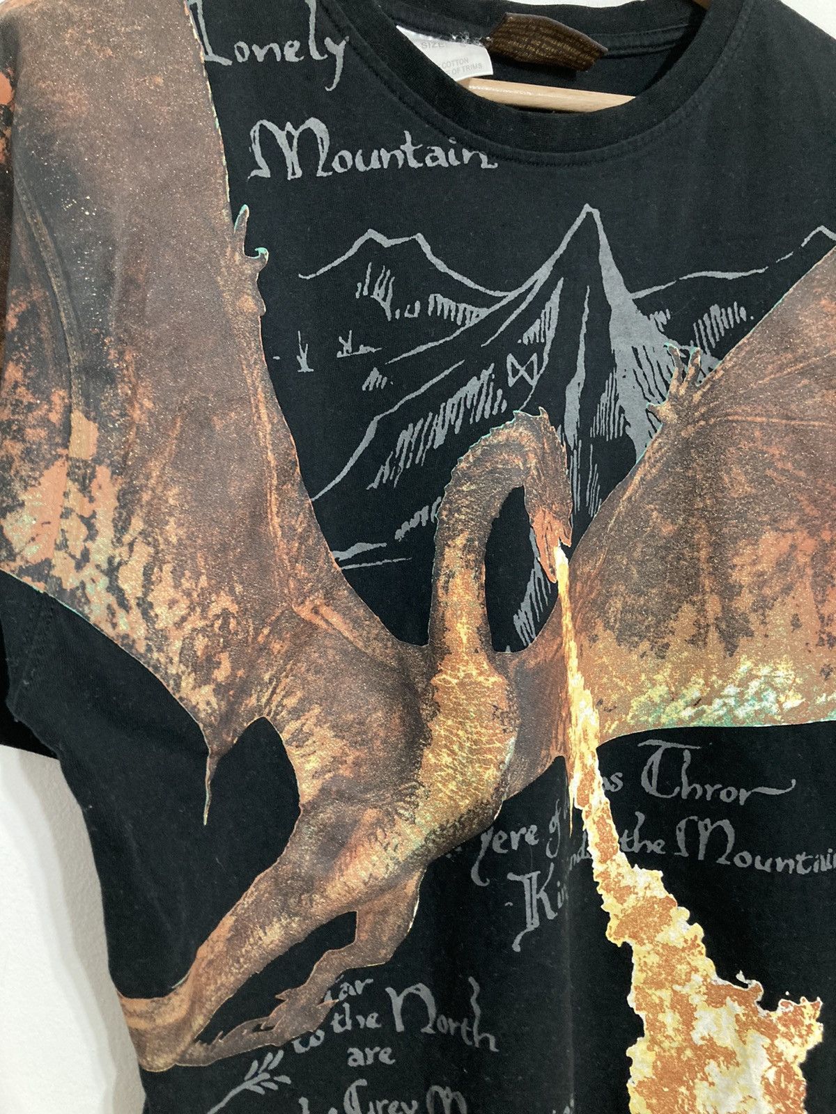 Vintage Hobbit Movie Promo T-shirt Art Graphic Tee Print Size US S / EU 44-46 / 1 - 4 Thumbnail
