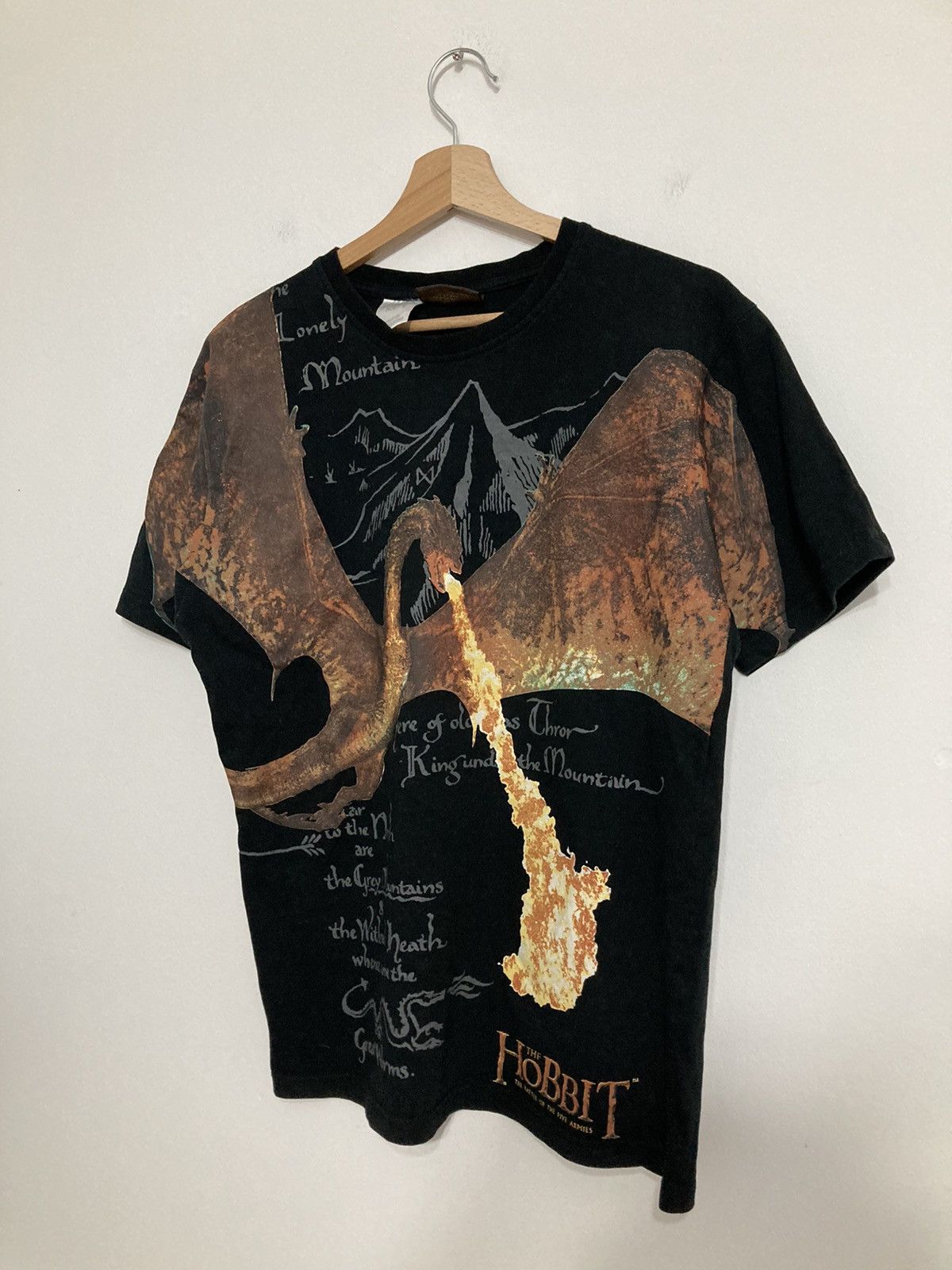 Vintage Hobbit Movie Promo T-shirt Art Graphic Tee Print Size US S / EU 44-46 / 1 - 3 Thumbnail