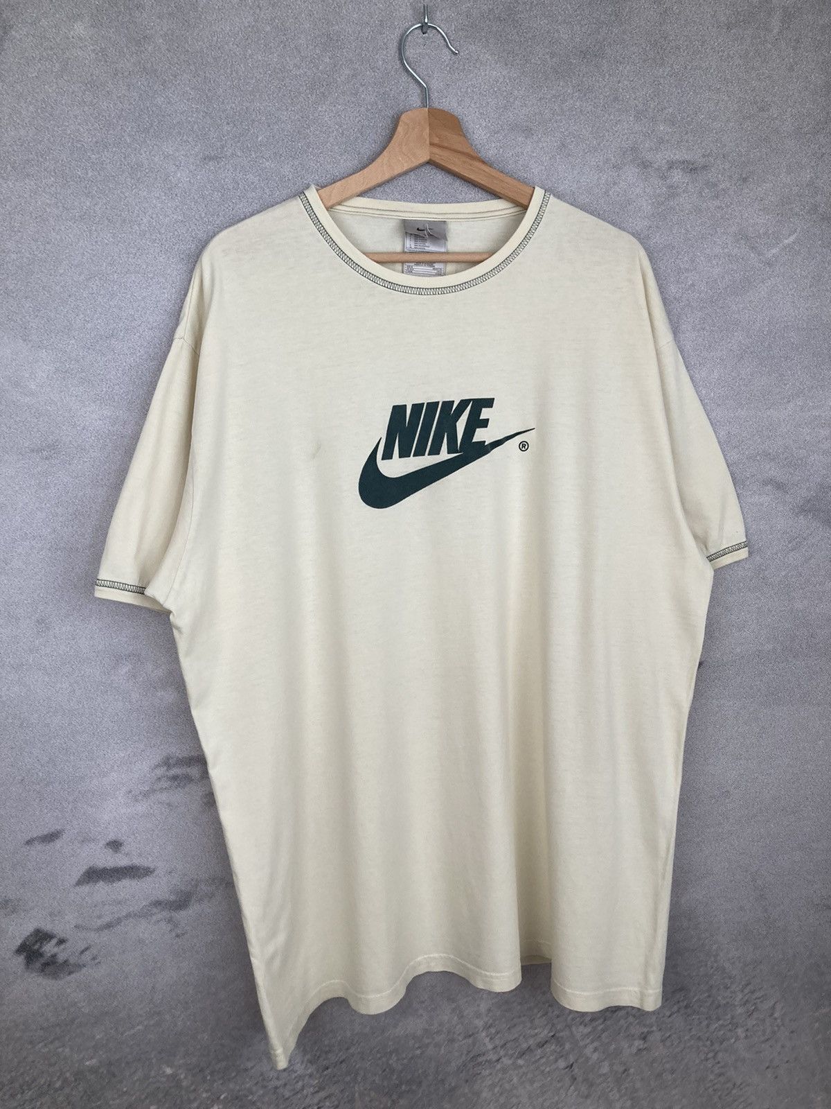 Nike Vintage Nike Swoosh Logo Center 90S Y2K Retro Size US XL / EU 56 / 4 - 4 Thumbnail