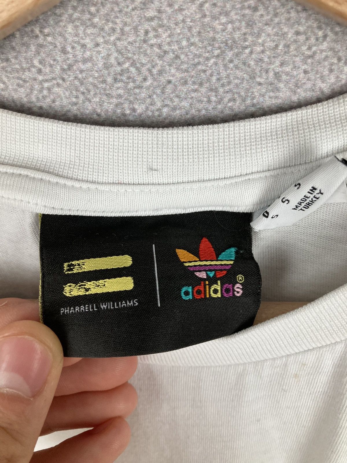 Adidas × Pharrell Adidas Pharrell Williams Human Race T-Shirt Size US S / EU 44-46 / 1 - 8 Thumbnail