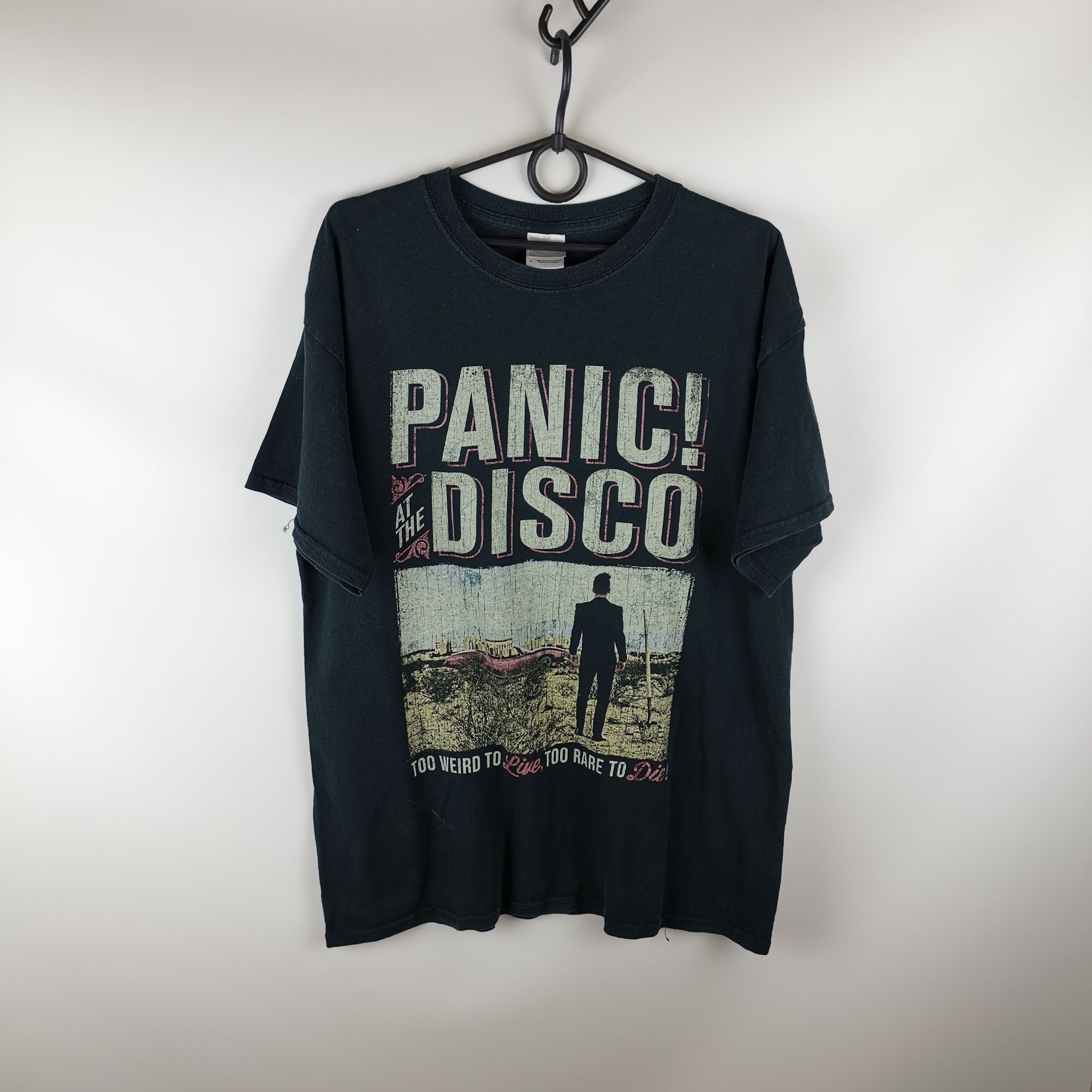 Band Tees Panic! At the disco Gildan band tee Size US L / EU 52-54 / 3 - 1 Thumbnail