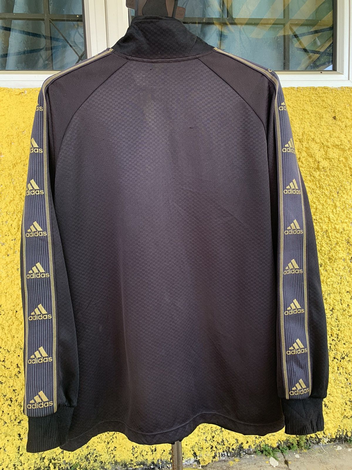Adidas × Vintage Adidas vintage y2k sweater light jacket side tape Size US L / EU 52-54 / 3 - 16 Thumbnail