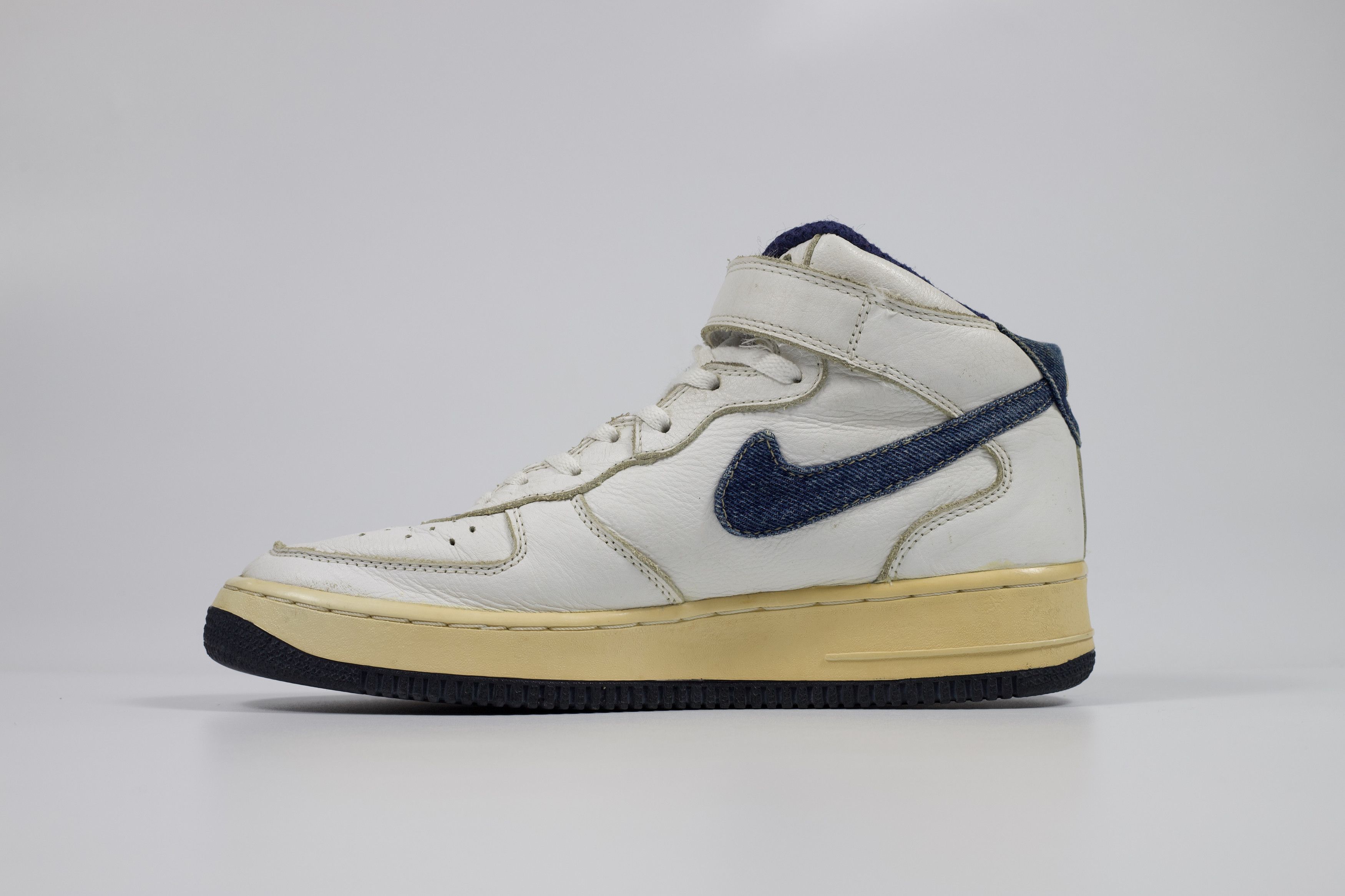 Nike 2001 Nike Air Force 1 Mid "Denim" Size US 9.5 / EU 42-43 - 5 Thumbnail