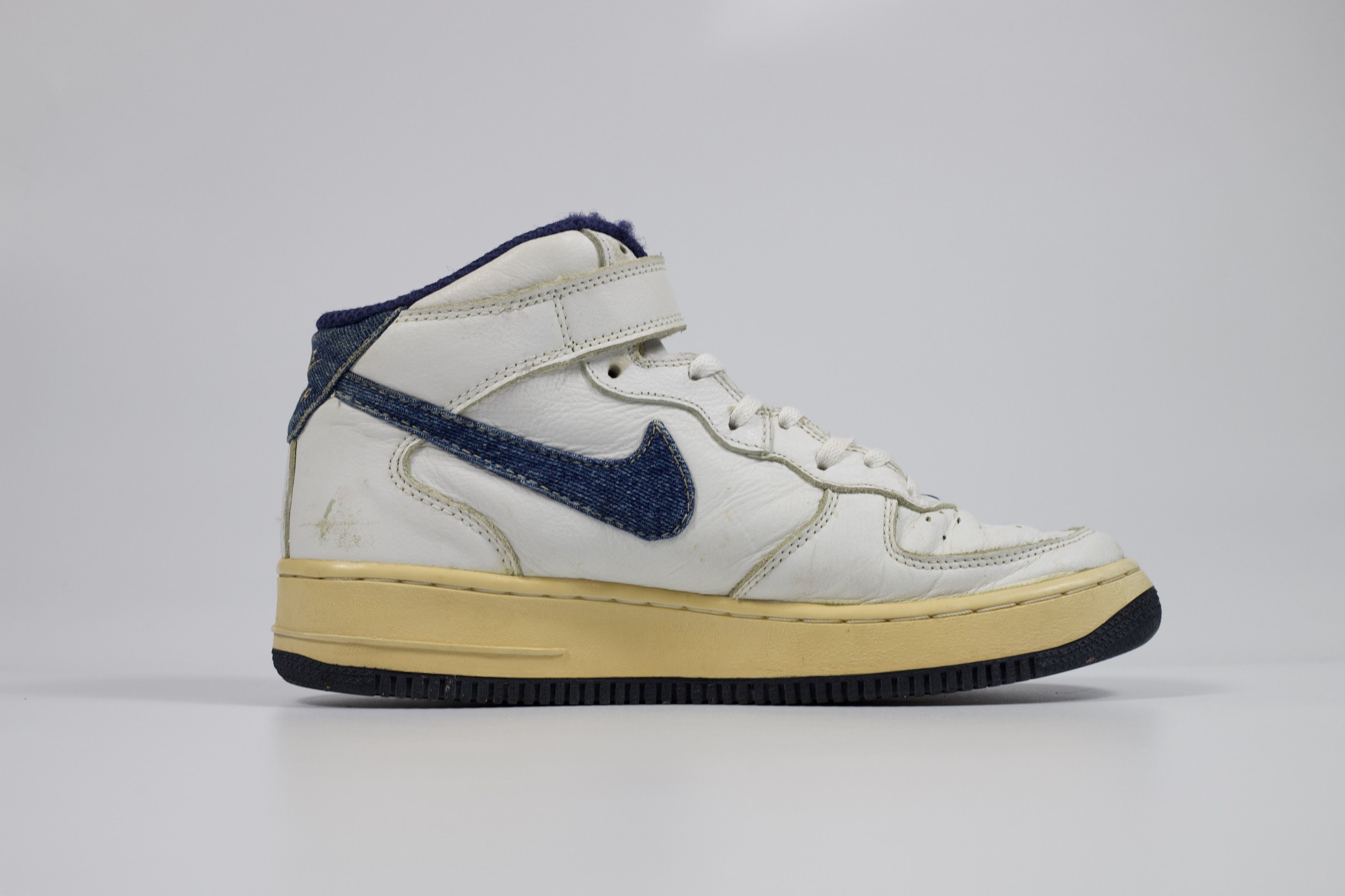Nike 2001 Nike Air Force 1 Mid "Denim" Size US 9.5 / EU 42-43 - 6 Thumbnail