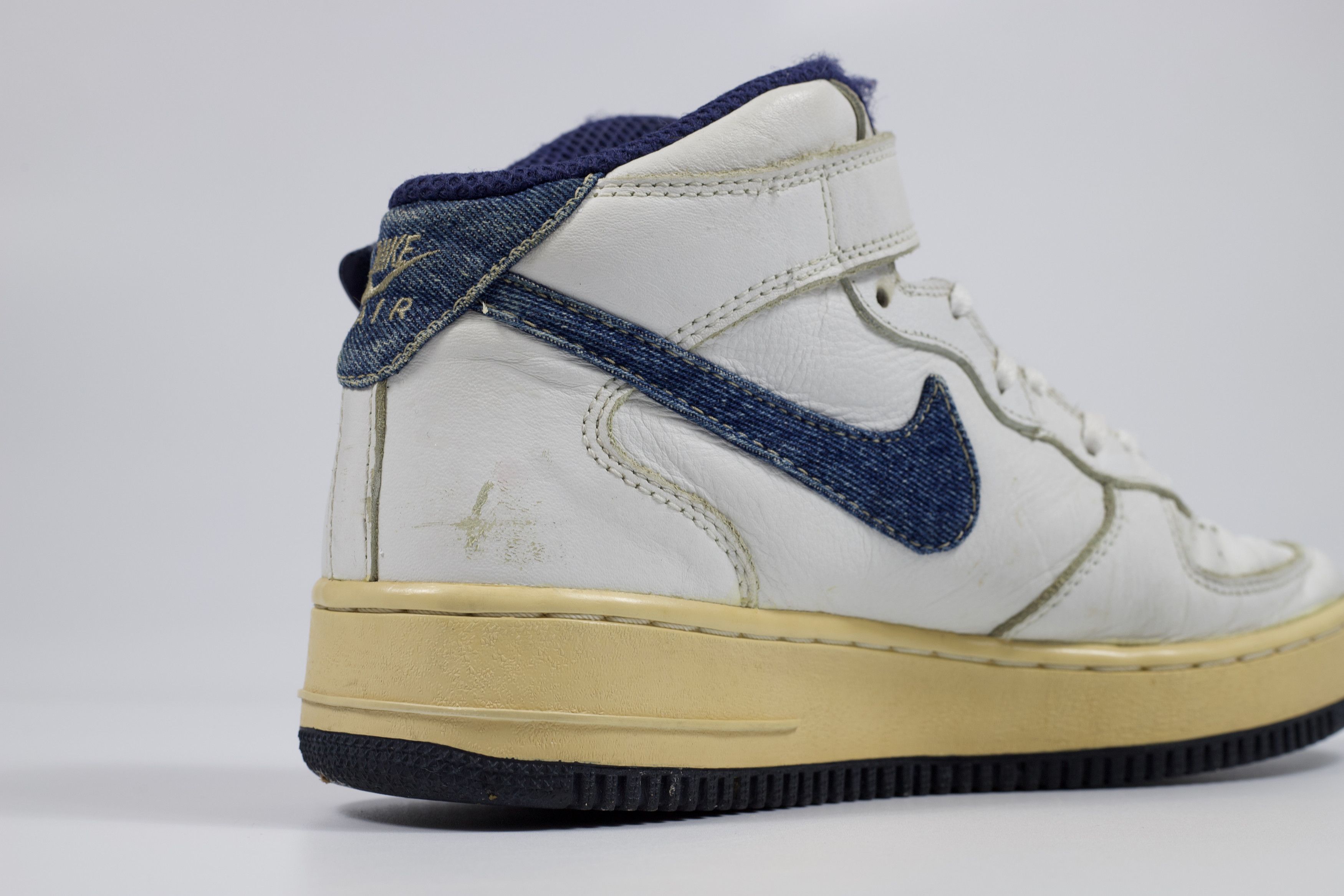 Nike 2001 Nike Air Force 1 Mid "Denim" Size US 9.5 / EU 42-43 - 7 Thumbnail