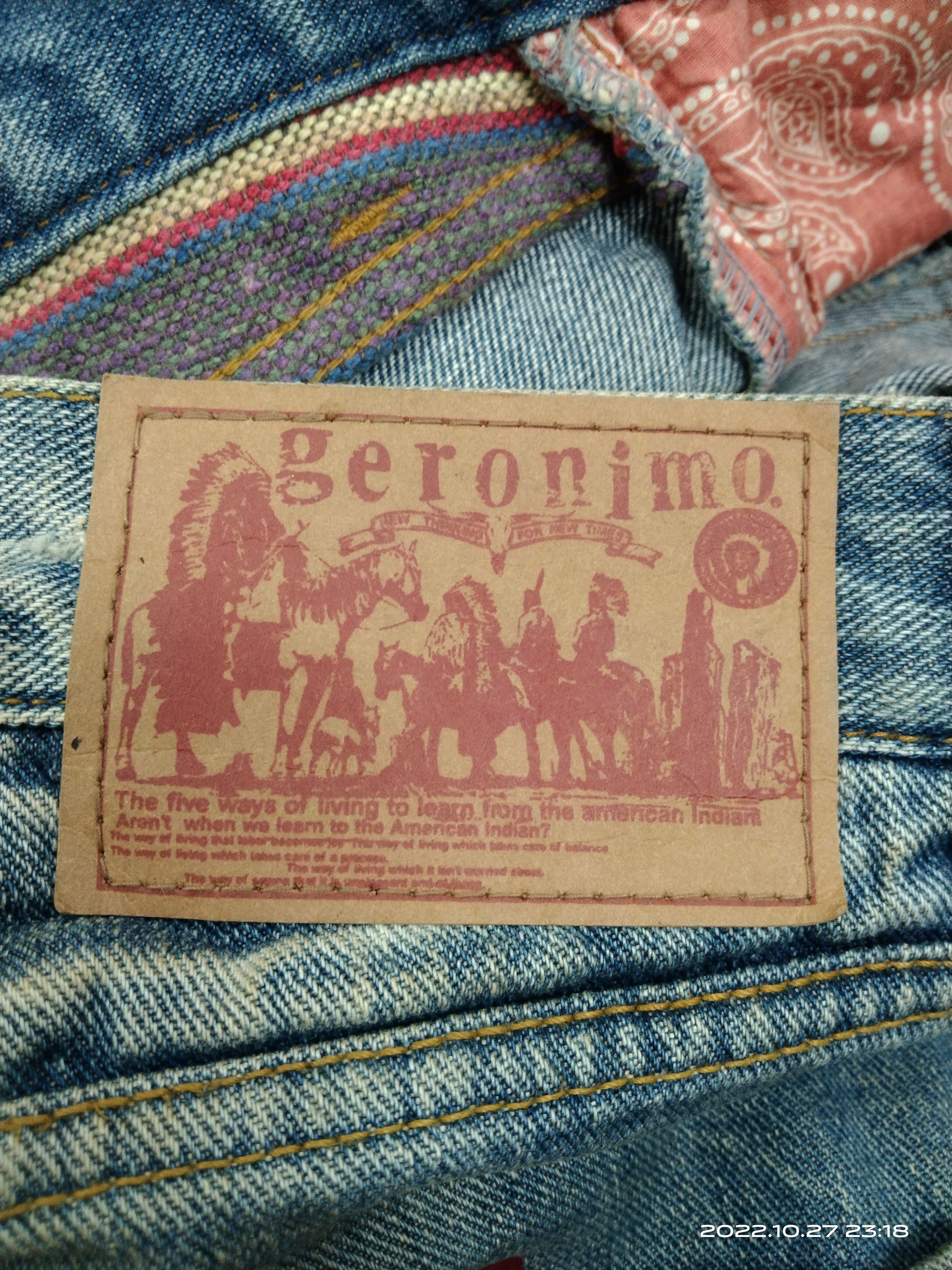 Art Comes First × Native DiSTRESSED NATIVE AMERICAN CULTURE ART GERONIM0 DENIM PANTS Size US 32 / EU 48 - 9 Thumbnail