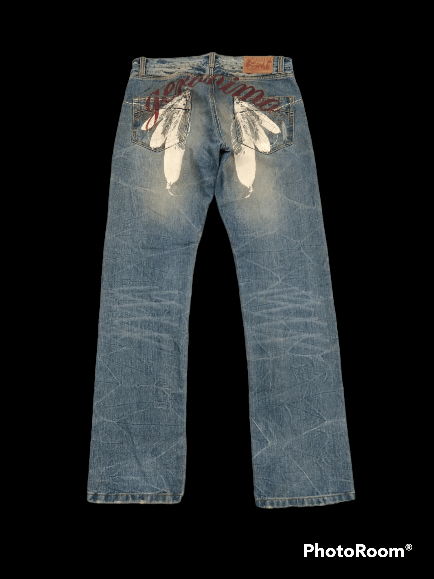 DiSTRESSED NATIVE AMERICAN CULTURE ART GERONIM0 DENIM PANTS