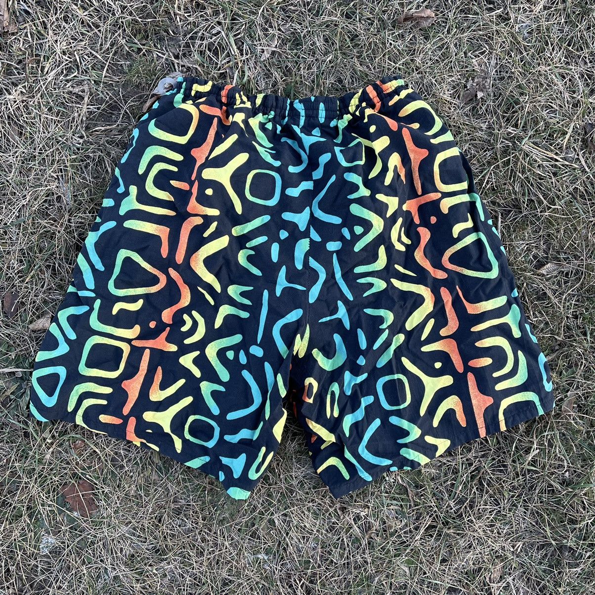 Vintage Vintage 90s All Over Print Baggy Shorts Rave Streetwear 32 Size US 32 / EU 48 - 7 Thumbnail