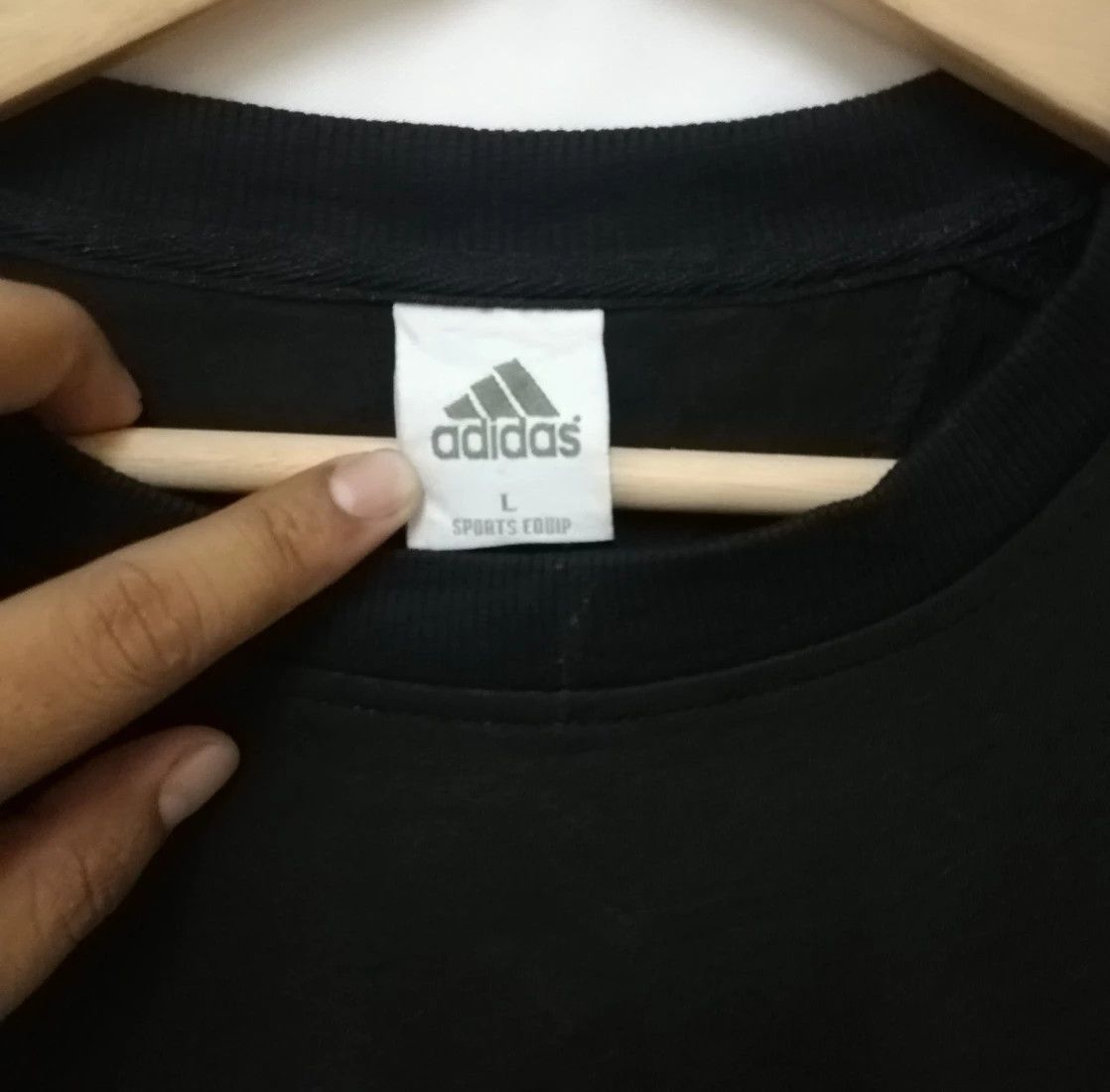 Adidas Adidas Sweatshirts Adidas Crewneck Small Logo Size US L / EU 52-54 / 3 - 4 Thumbnail