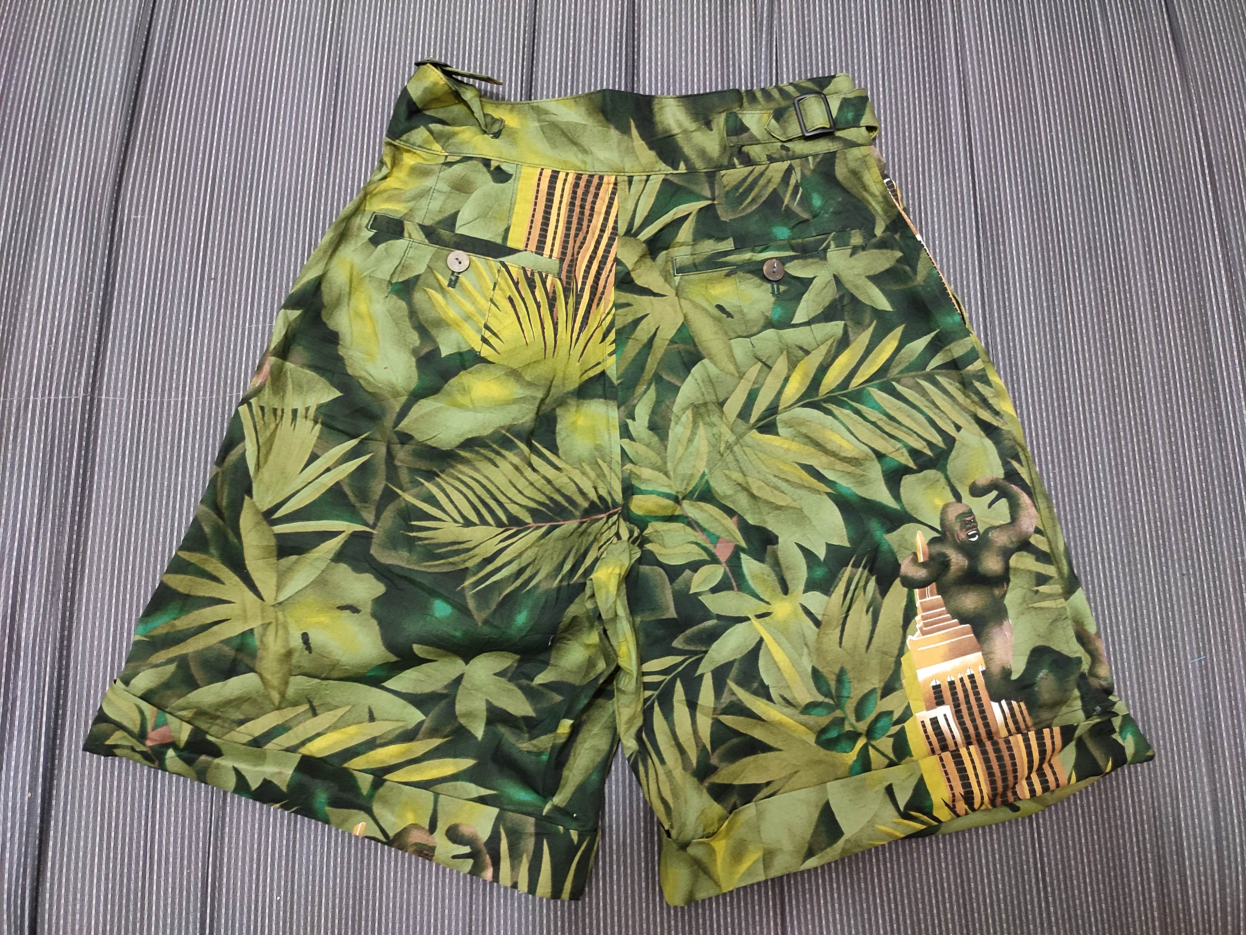 Issey Miyake × Tsumori Chisato × Vintage 🔥Rare! Vintage Issey Miyake Fullprint Angry Kingkong Shorts Size US 29 - 8 Thumbnail