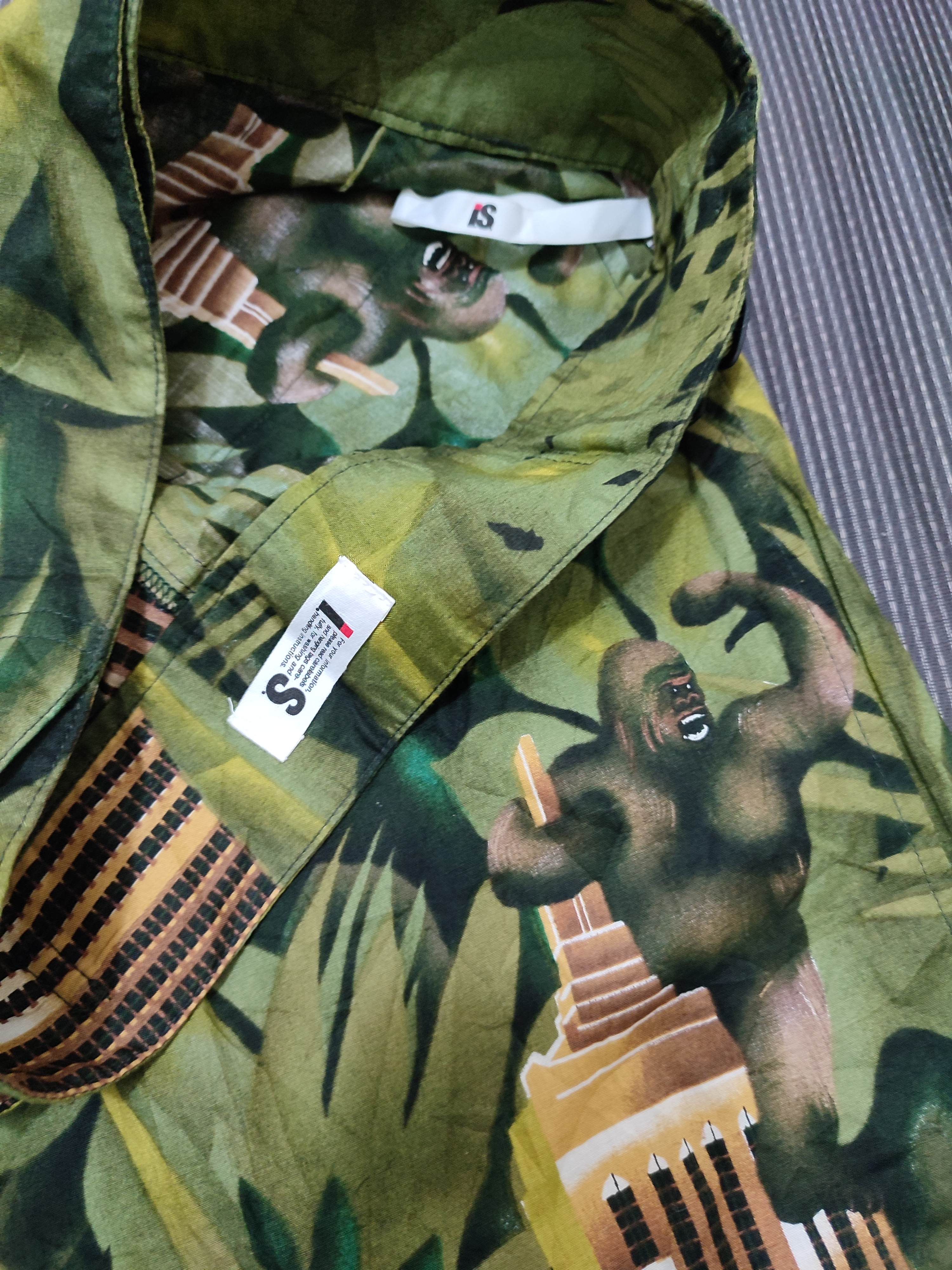 image of Vintage Issey Miyake Fullprint Angry Kingkong Shorts in Mix Green, Men's (Size 29)