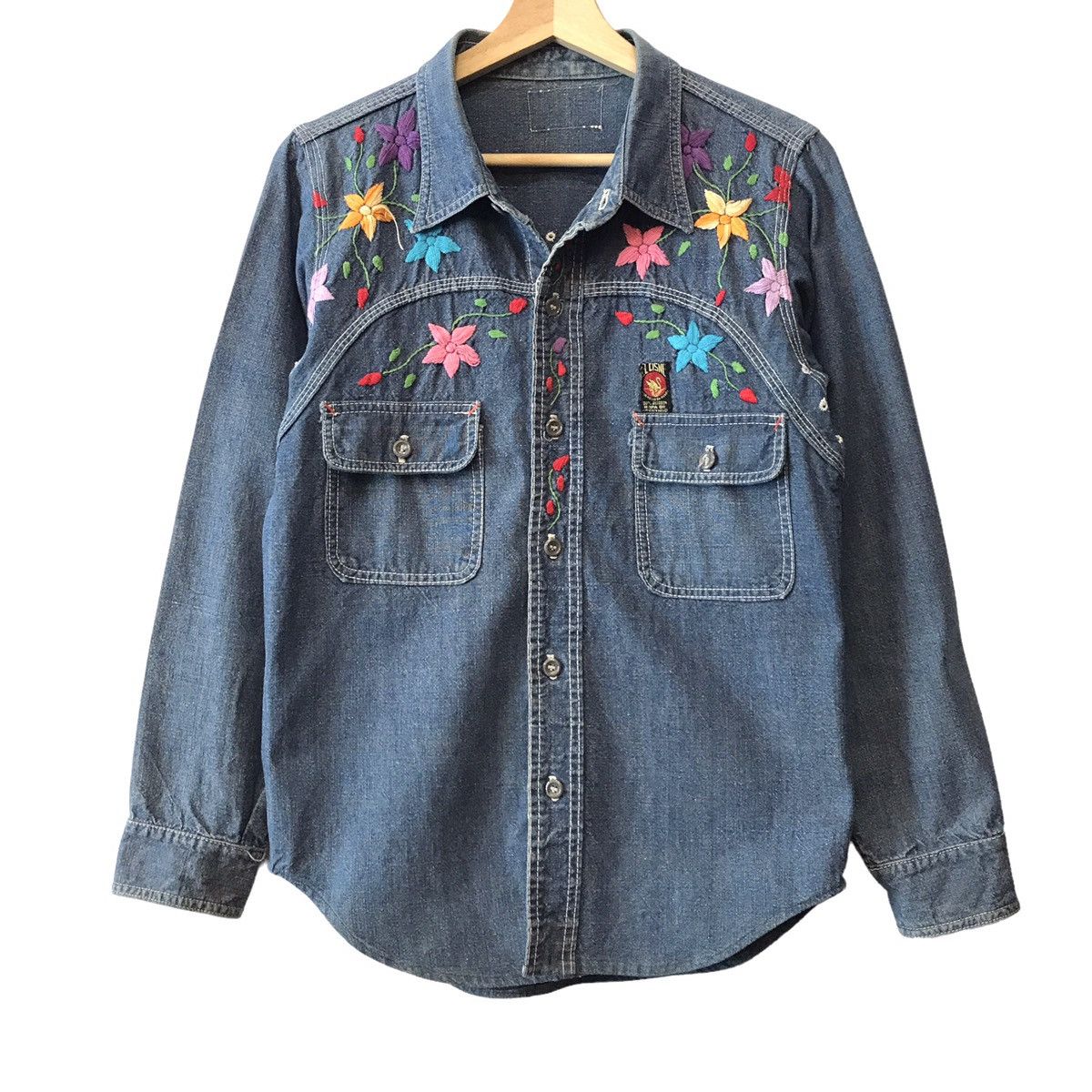 Ameri（アメリ）の「MEDI VINTAGE FLOWER EMBROIDERY SHIRT