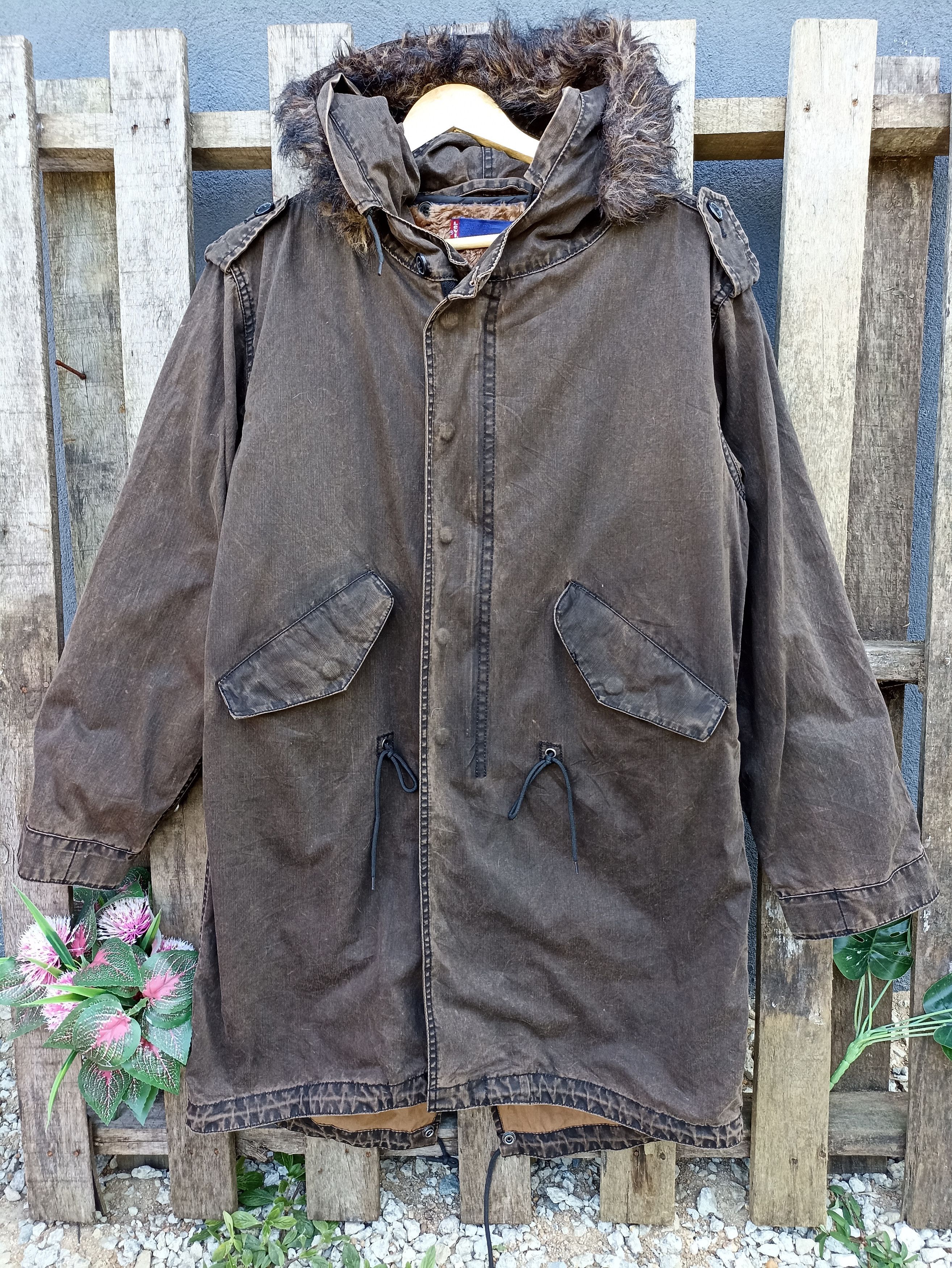 image of Blue Label Levis Moving On Fish Tail Parkas Fur Trim Hoodie, Men's (Size Medium)