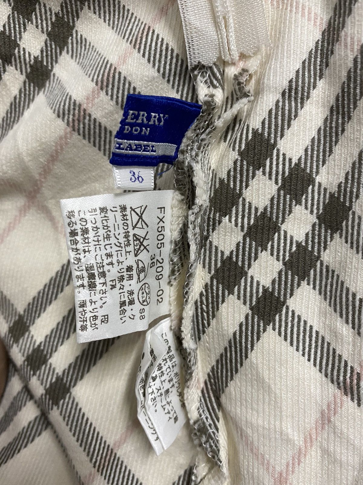 Burberry Burberry Blue Label Women Skirt Size 26" / US 2 / IT 38 - 7 Thumbnail