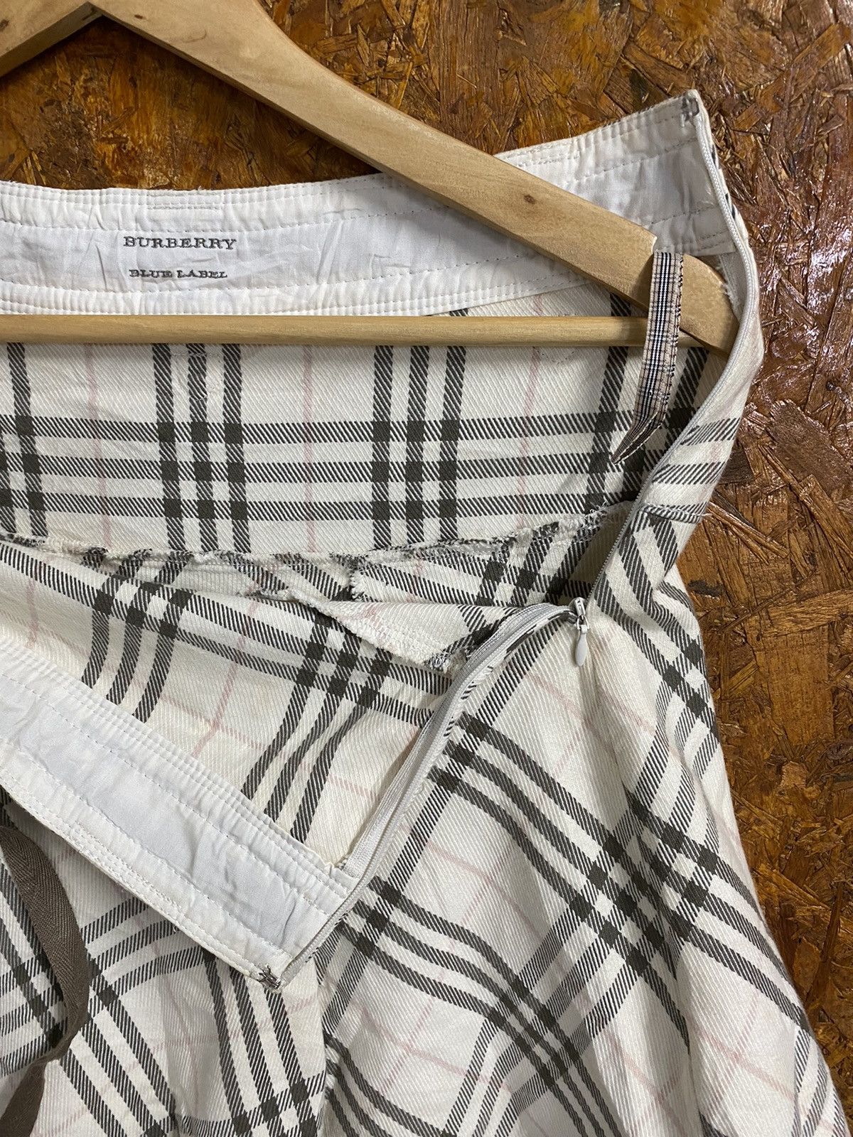 Burberry Burberry Blue Label Women Skirt Size 26" / US 2 / IT 38 - 5 Thumbnail