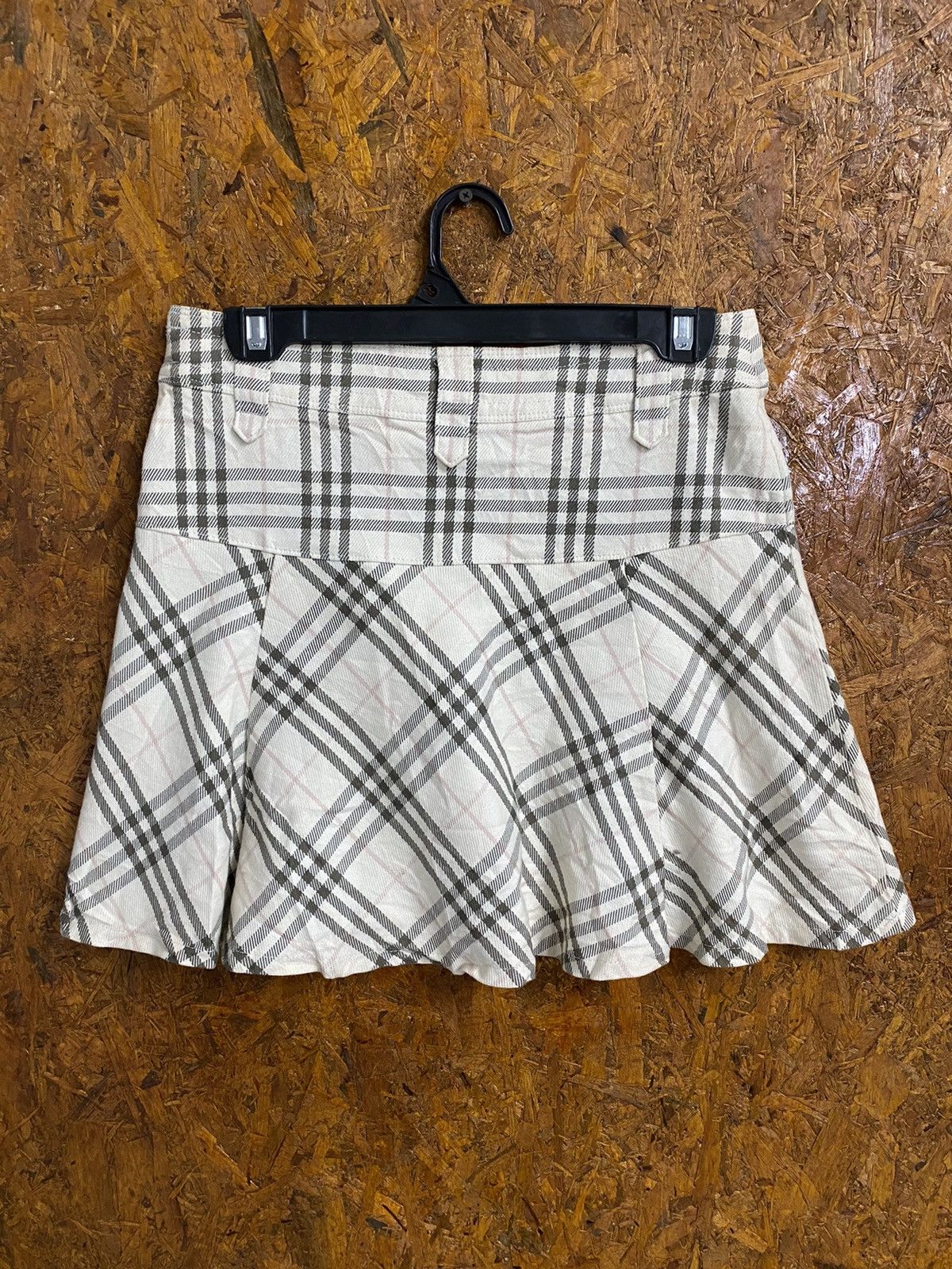 Burberry Burberry Blue Label Women Skirt Size 26" / US 2 / IT 38 - 2 Thumbnail