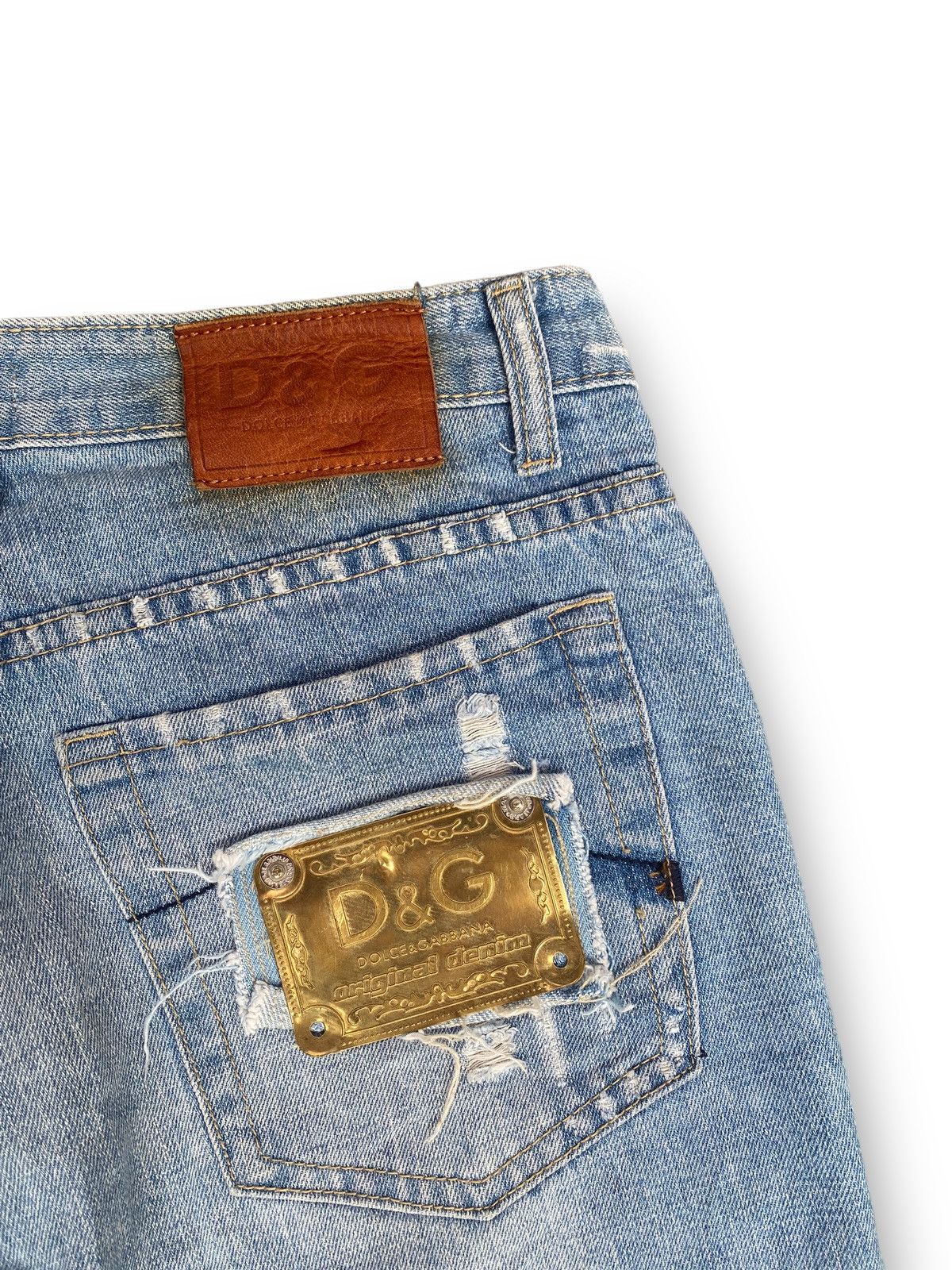 Dolce Gabbana D&G Distressed Jeans Vintage Style. #B5