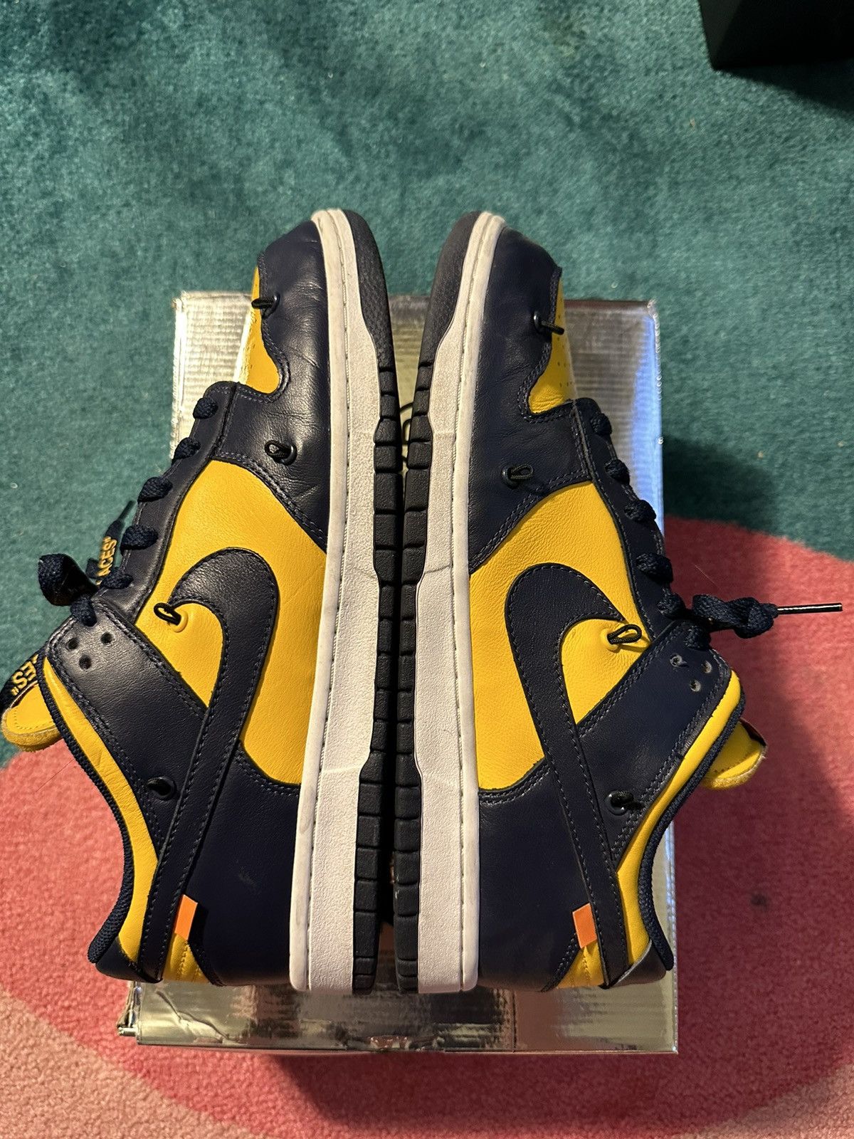 Nike × Off-White Off White Nike Dunk Low University Gold Navy ( Michigan ) Size US 11 / EU 44 - 4 Thumbnail