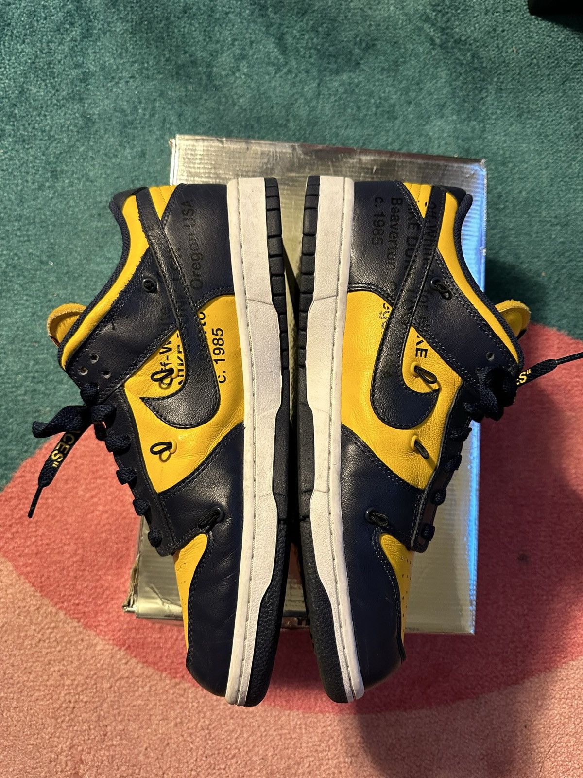 Nike × Off-White Off White Nike Dunk Low University Gold Navy ( Michigan ) Size US 11 / EU 44 - 3 Thumbnail