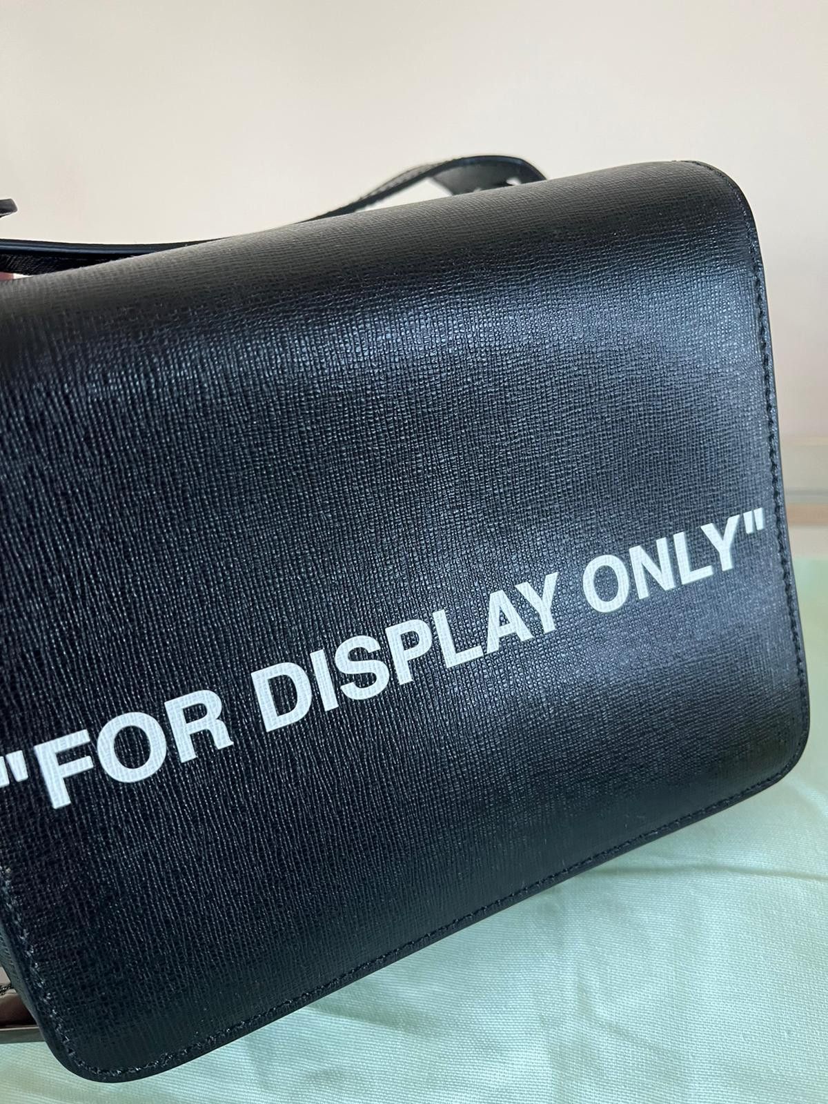 Off-White Virgil Paris, France Leather Binder Clip Hand Bag Size ONE SIZE - 9 Thumbnail