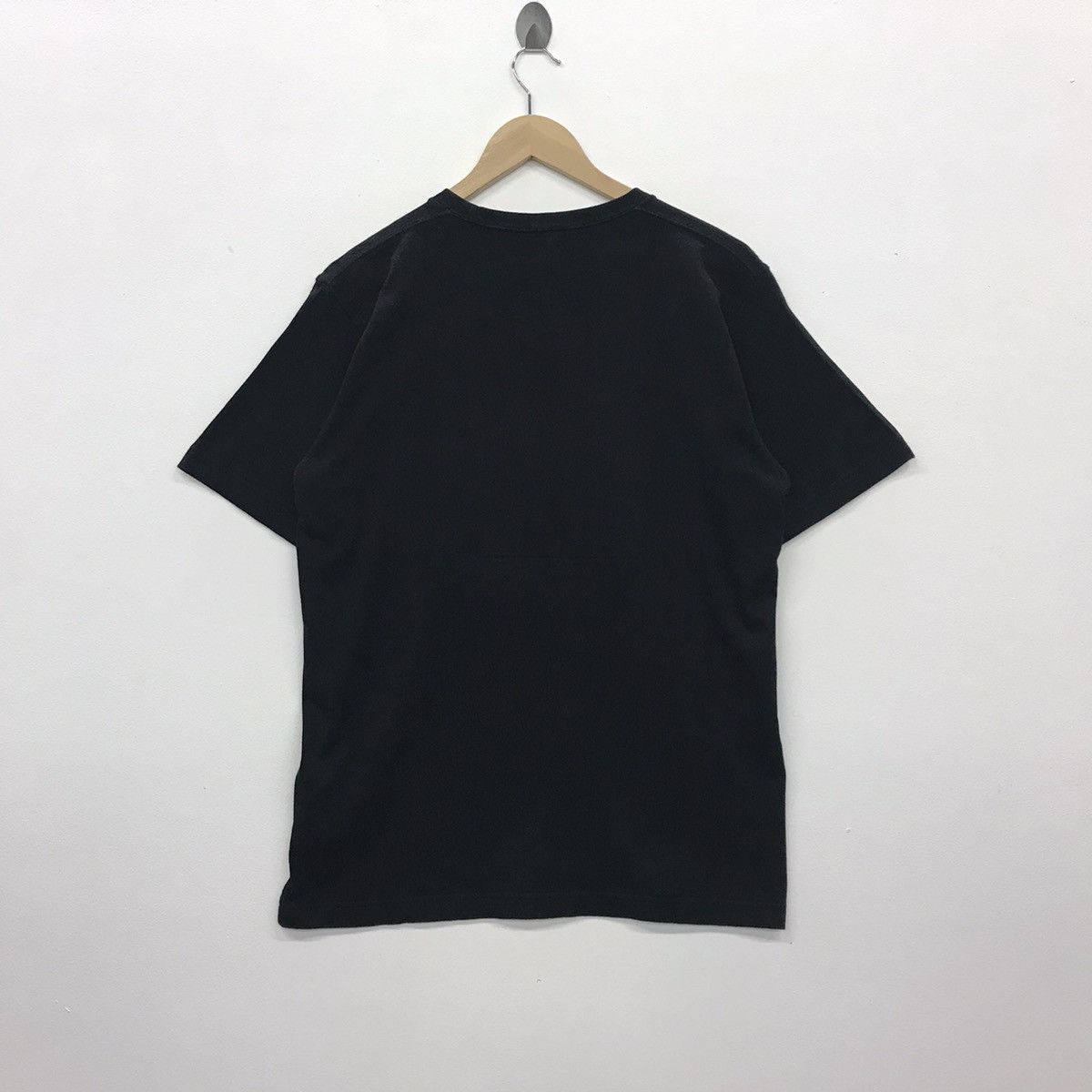Anime × Japanese Brand × Uniqlo Rare!! Uniqlo X Blizzard Entertainment Size US L / EU 52-54 / 3 - 7 Thumbnail