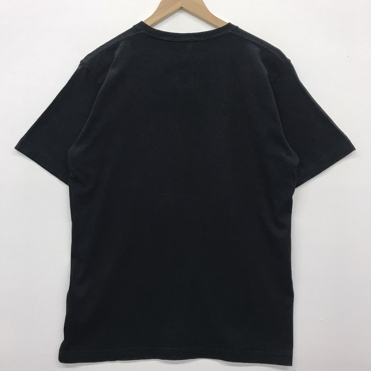 Anime × Japanese Brand × Uniqlo Rare!! Uniqlo X Blizzard Entertainment Size US L / EU 52-54 / 3 - 8 Thumbnail