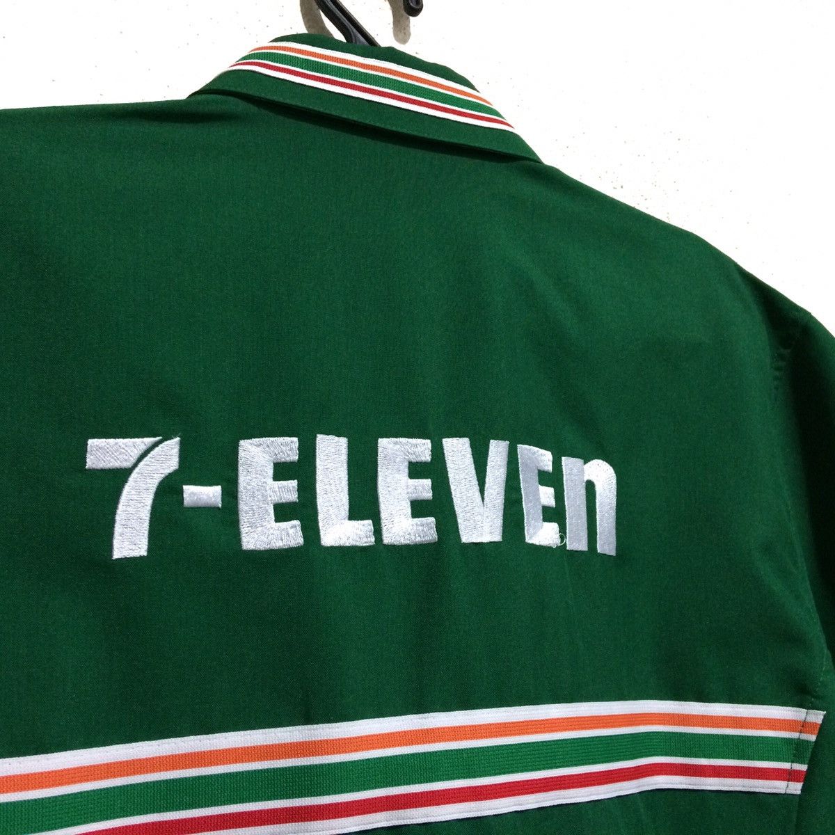 Japanese Brand 7 eleven Embroidery Uniform Zipper shirt Size US M / EU 48-50 / 2 - 3 Thumbnail