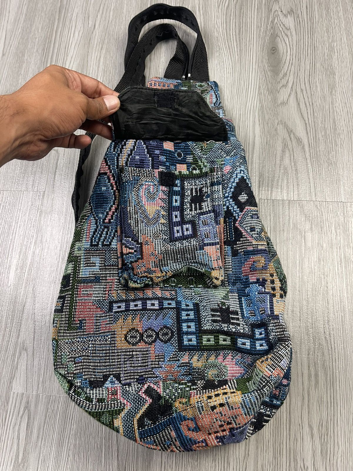 Japanese Brand × Native Two ways Native Art Crossbody and Bagpack Bag Size ONE SIZE - 7 Thumbnail