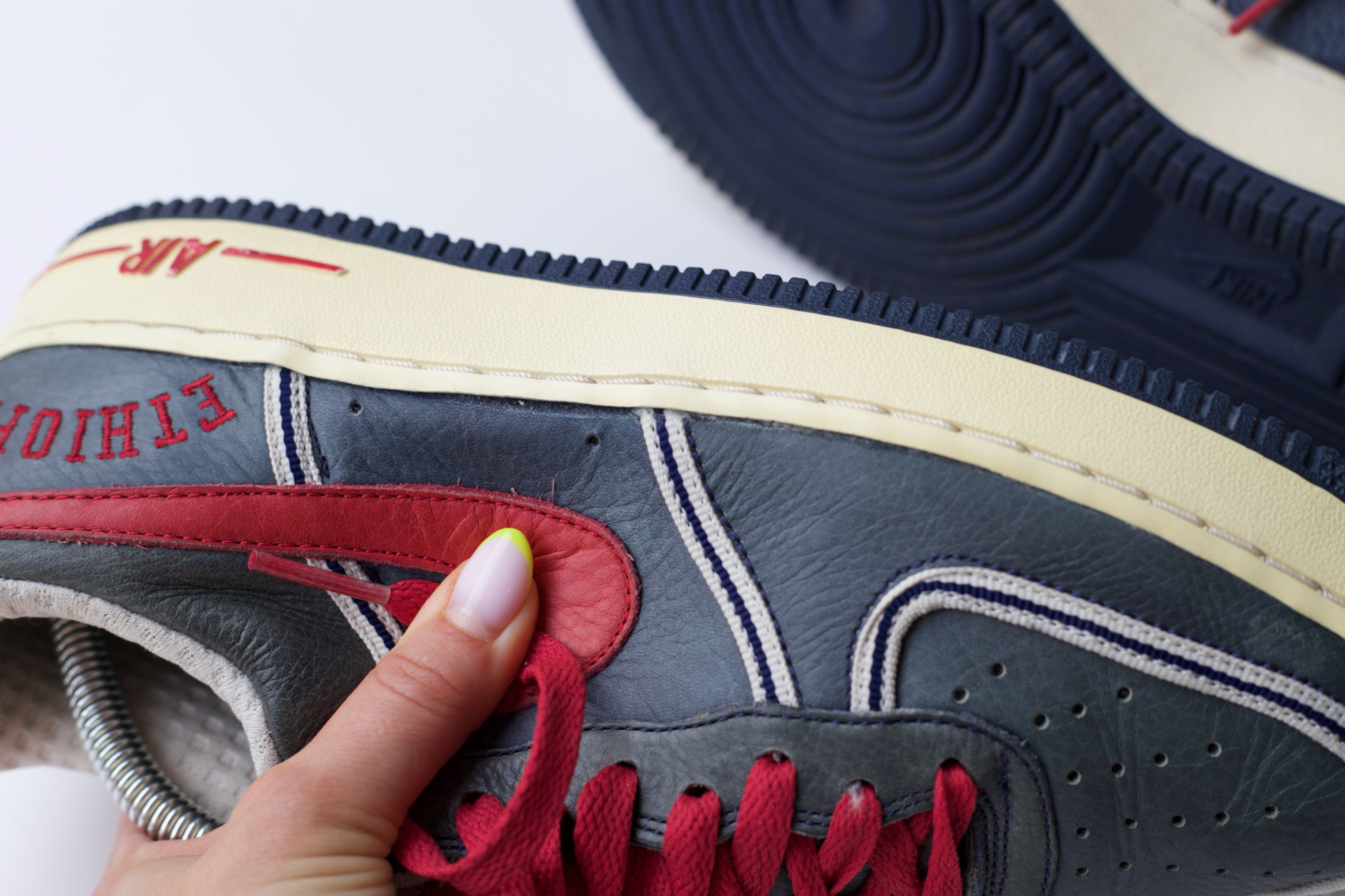 Nike 2006 Nike Air Force 1 Low "Ethiopian Clowns" Size US 9 / EU 42 - 17 Thumbnail