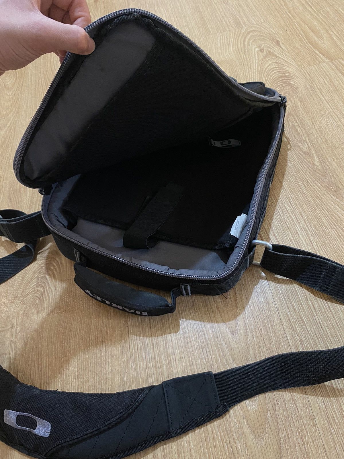 Oakley Oakley technical bag crossbody messenger bag Size ONE SIZE - 7 Thumbnail