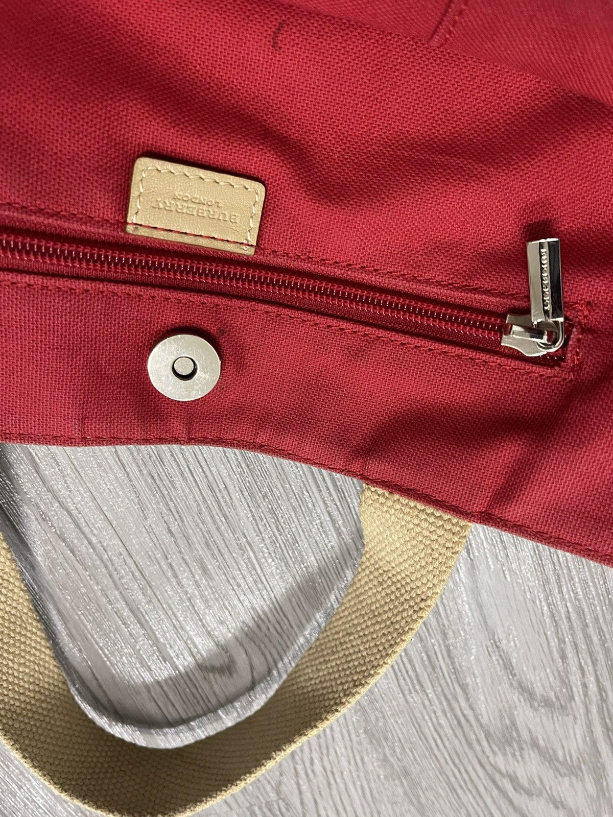Burberry Burberry London Nova Check and Red Totes Size ONE SIZE - 10 Thumbnail